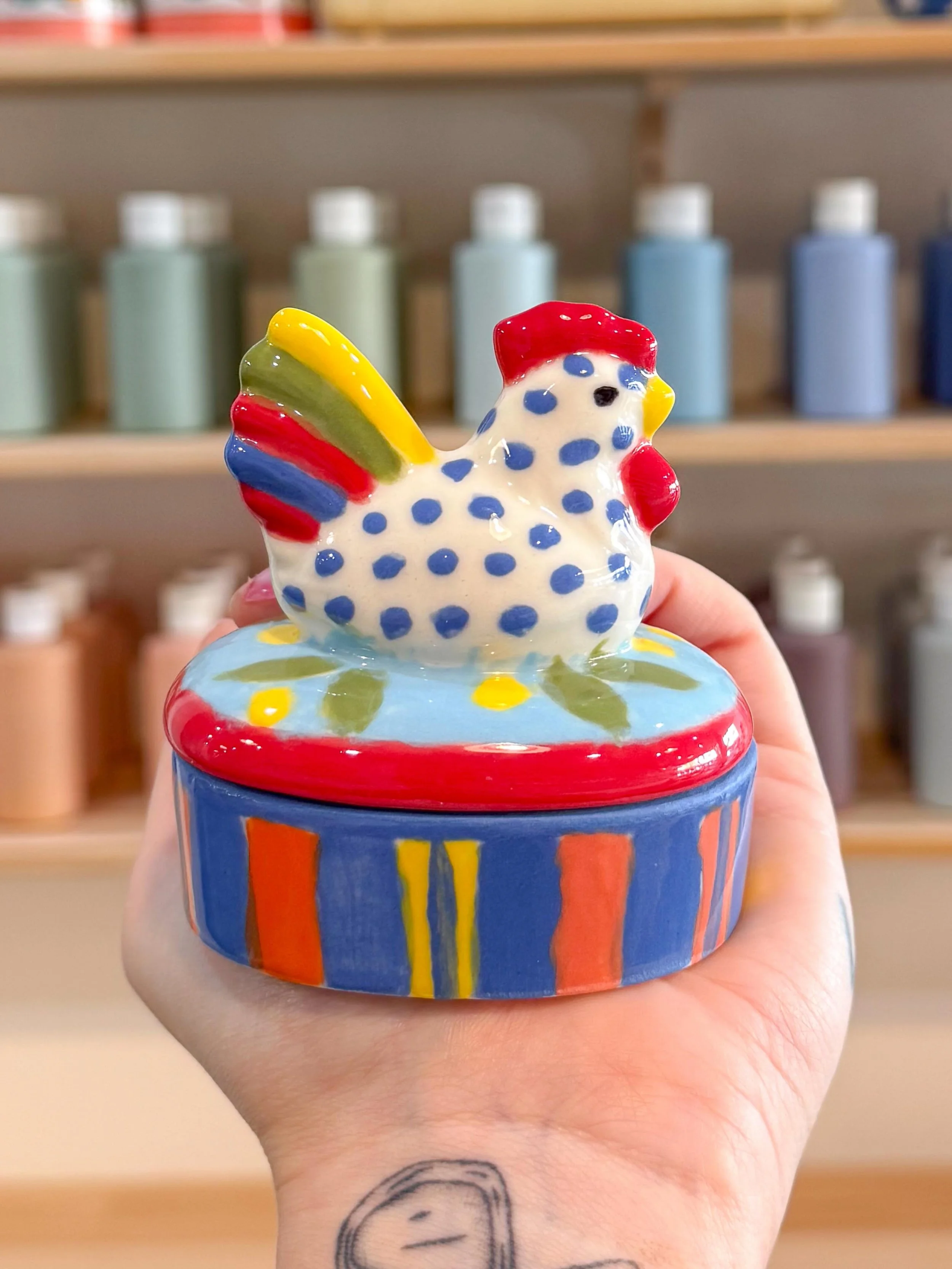 Pottery painted lately at The Pottage!! 

Whether your going for a simple design or an intricate pattern, each piece that comes out of our kilns in vibrant and reflects the person who created it! We love watching the journey of each item created at o