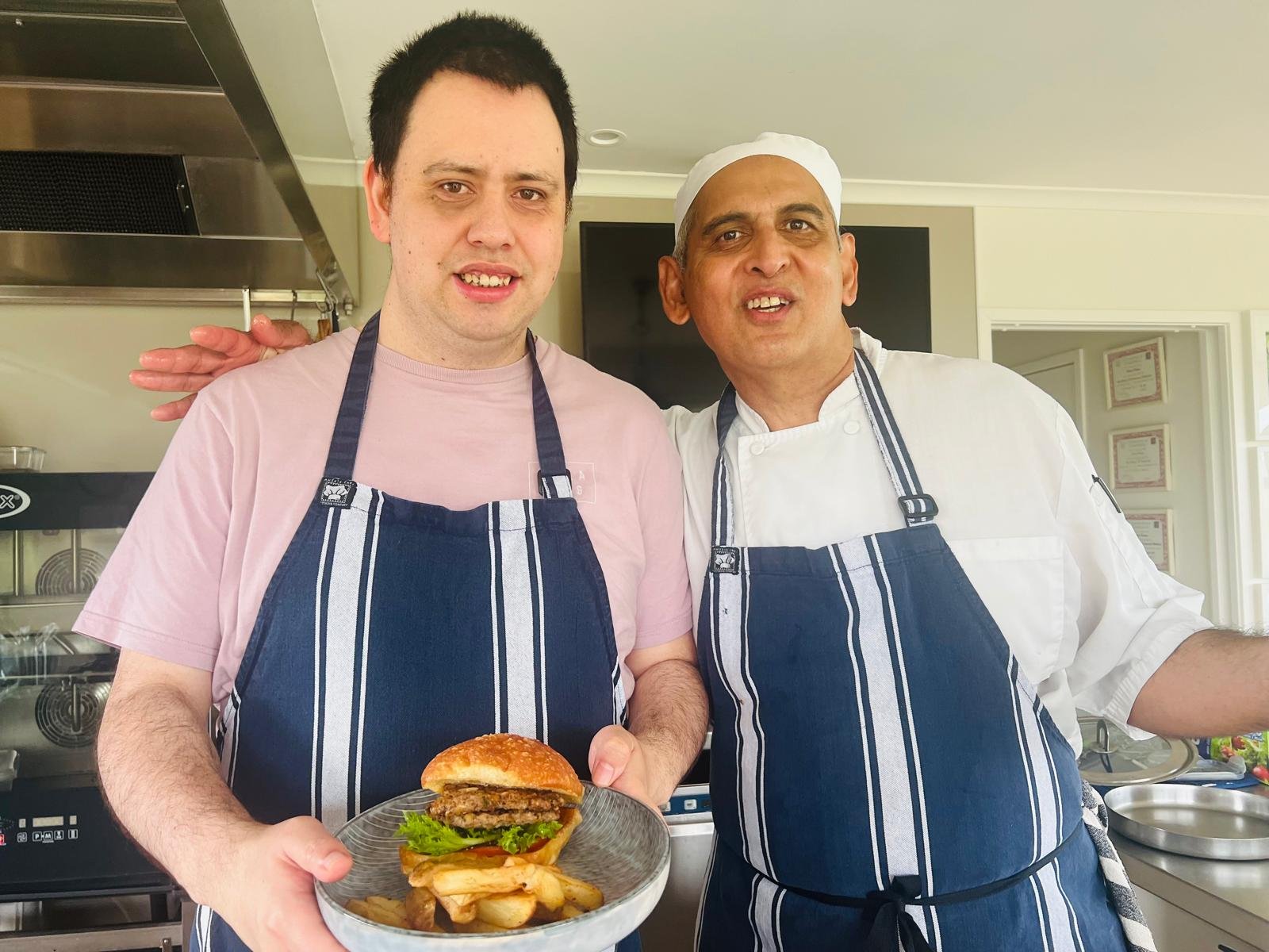 𝗖𝗼𝗼𝗸𝗶𝗻𝗴 𝘄𝗶𝘁𝗵 𝗭𝗮𝗸 - 𝗮 𝗹𝗶𝘁𝘁𝗹𝗲 𝘁𝗿𝗶𝗽 𝘁𝗼 𝗧𝘂̈𝗿𝗸𝗶𝘆𝗲.......

On the menu today, was smashed Turkish Adana Burgers with a small side of hand cut fries (Zak loves fries). He was fully invested in every step of the process. He 