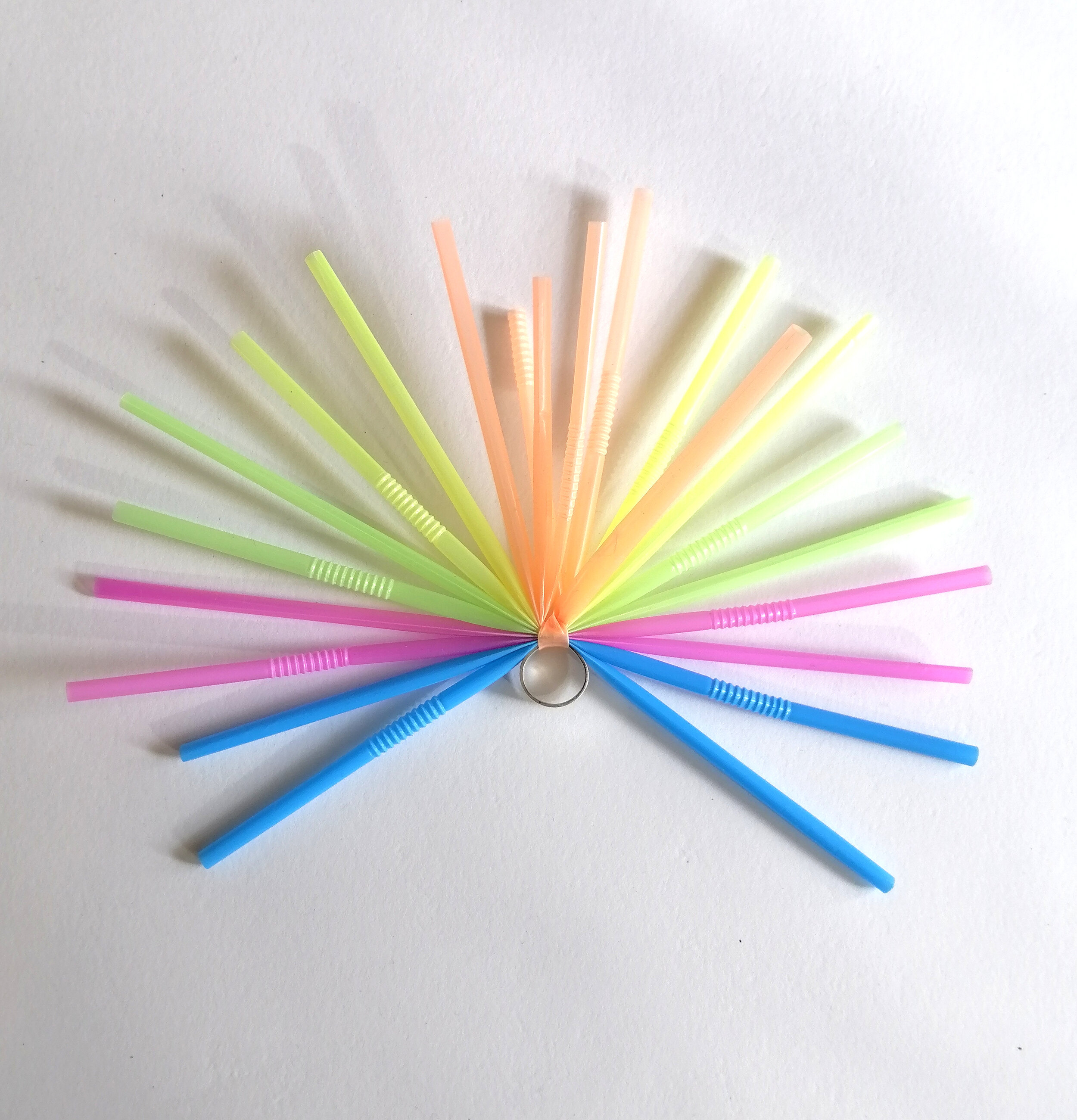Rave Ring 003, 2020
Plastic straws, Sterling Silver