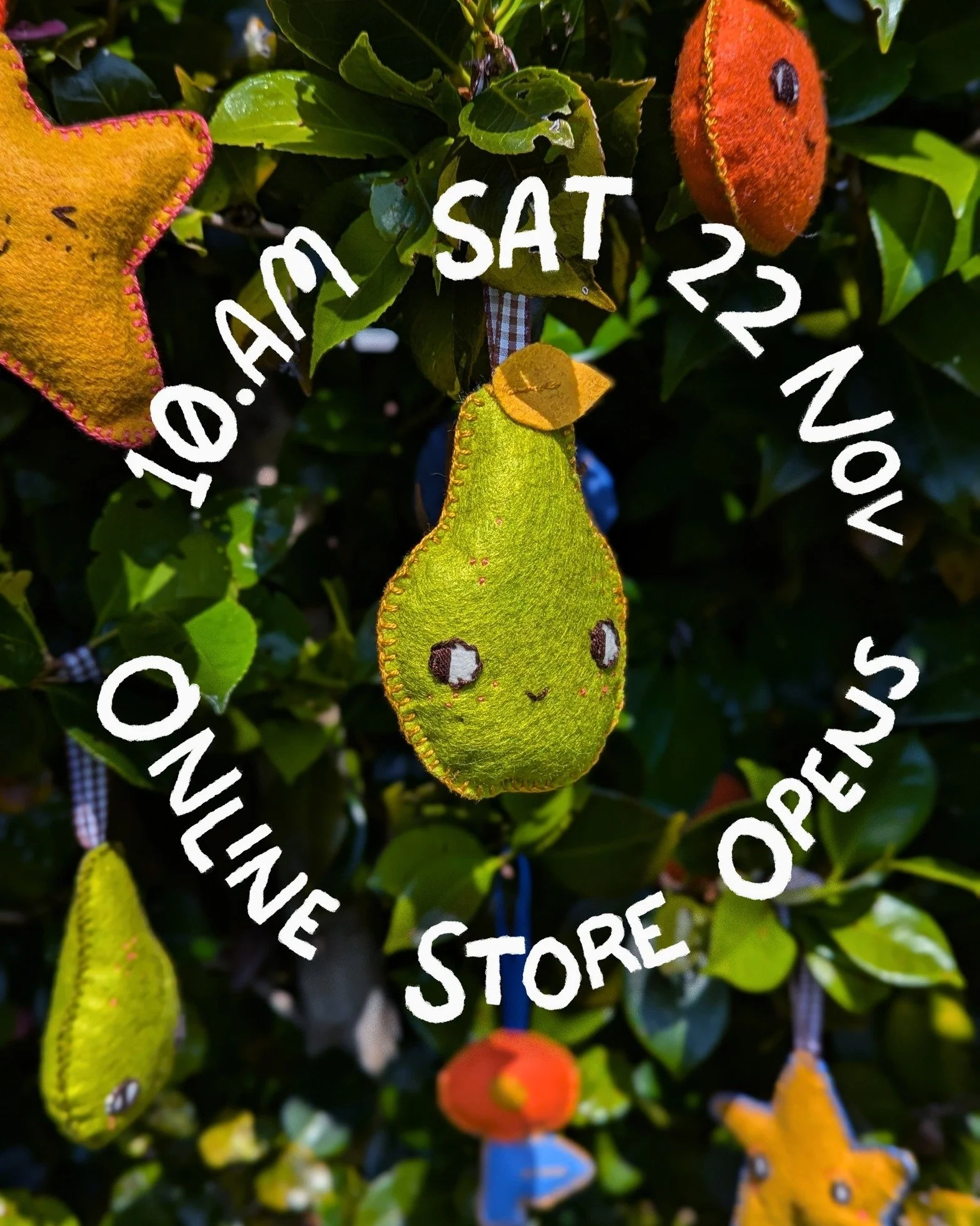 Set your alarms! Next Saturday I'll be opening up my online store for the first time ever. To make sure everyone gets their goodies before Christmas, it will only be open for 2 weeks (closing on Fri 5 Dec). So if there's anything you have your eye on