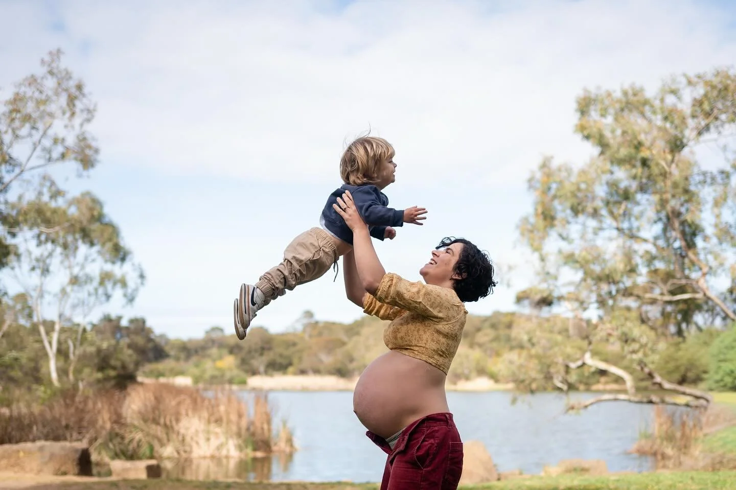 🕰 It&rsquo;s the final countdown! Only 12 full session spots left before Christmas 🌸 Grab yours before they&rsquo;re gone till 2026 - especially if you&rsquo;ve been dreaming of golden light and relaxed outdoor family photos.

#MelbourneFamilyPhoto