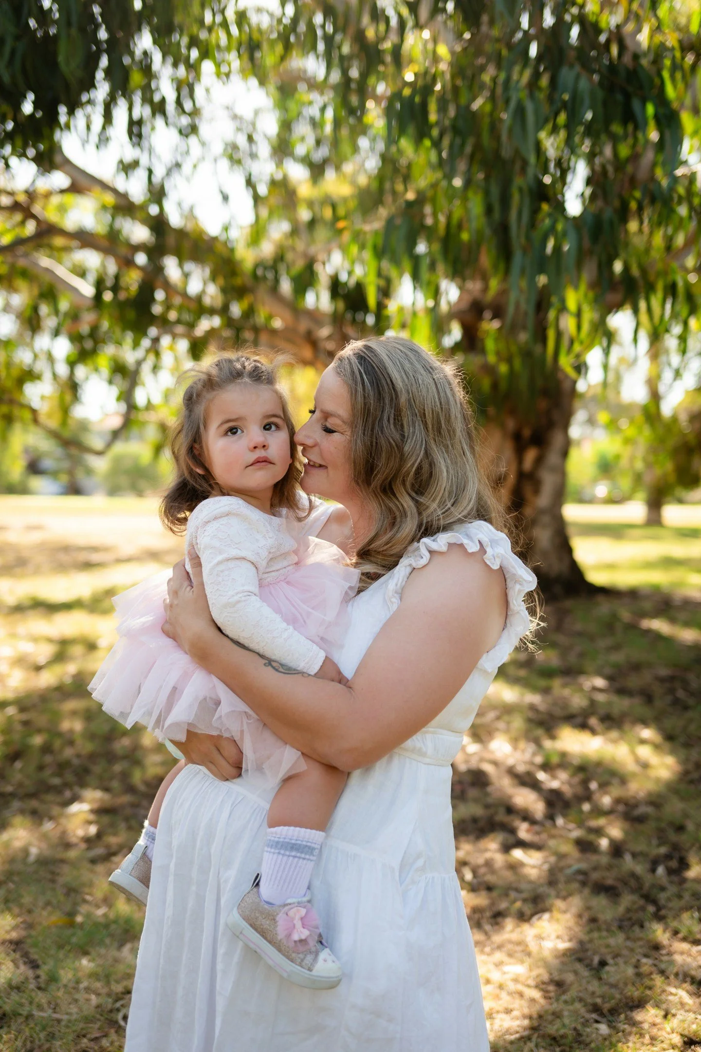 This time of year always makes me a bit sentimental -  in the best possible way.

Looking back at some of the families I photographed in 2025 honestly fills my cup.

The cuddles, the chaos, the personalities, the little in-between moments&hellip;
All