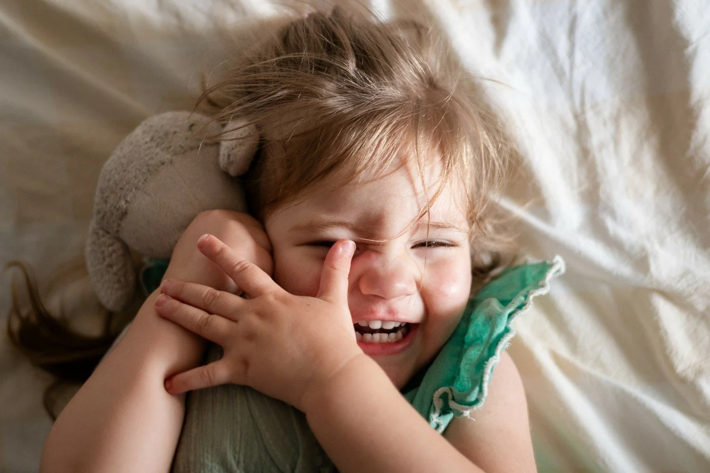 Still shopping for the *what-do-I-get-them?!* people? 👀

Here&rsquo;s a tip from someone who&rsquo;s seen a lot of happy tears&hellip;

Photo gifts are the ones people remember.
Albums, frames, prints or a gift voucher for a 2026 session.
The kind o