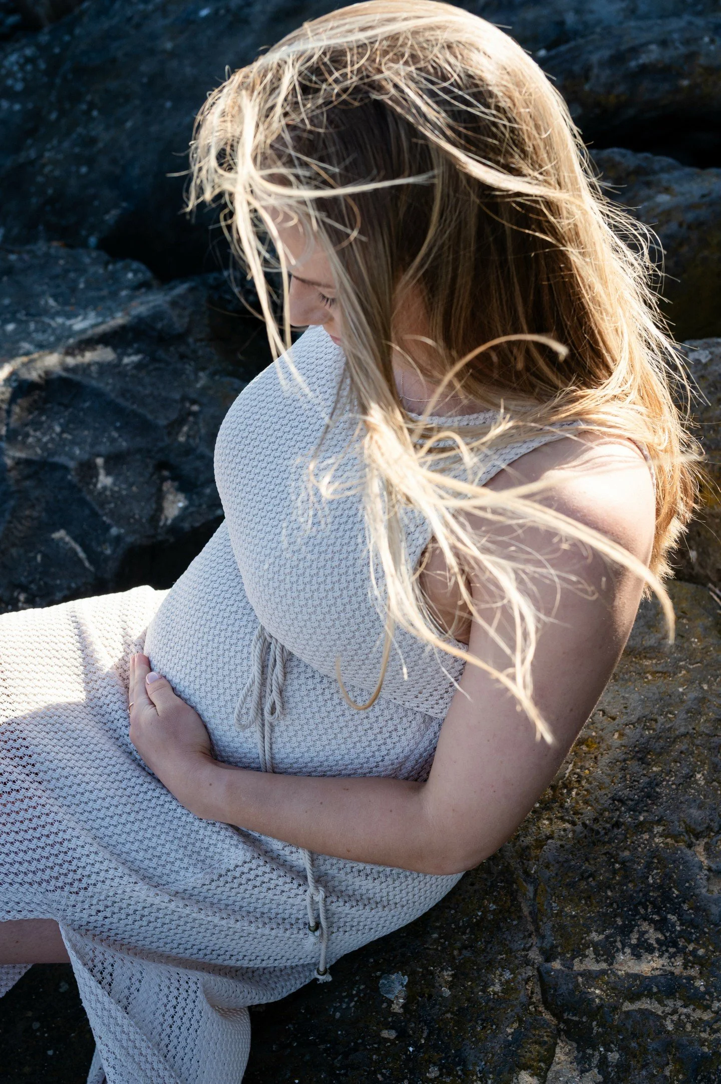 Maternity sessions don&rsquo;t need to be styled or performative.
They can be quiet, grounded, and exactly where you&rsquo;re at.

#maternityphotographymelbourne #expectingmum #motherhoodjourney #innerwestmelbourne