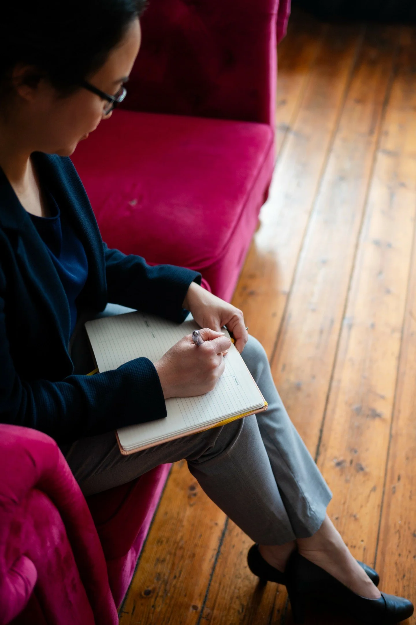 You don&rsquo;t have to feel fully ready to be visible.
You don&rsquo;t need a perfect website.
You don&rsquo;t need your niche completely refined.

You just need images that feel like you.

Branding sessions are calm, guided, and designed to help yo