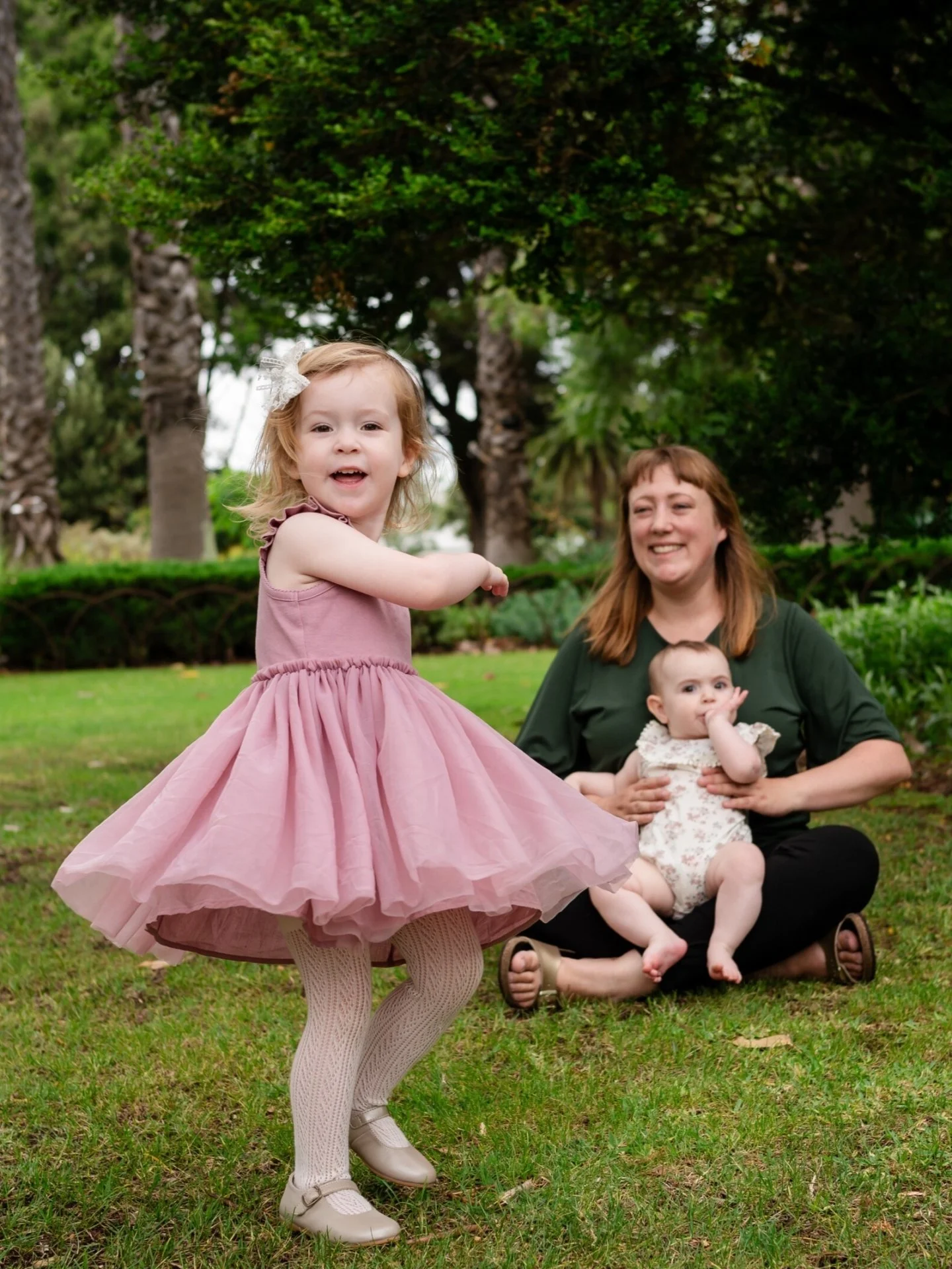 Mother&rsquo;s Day Mini Sessions update.

Spots are steadily filling.

If you&rsquo;ve been meaning to book, this is your gentle nudge.

These sessions are intentionally limited.

Secure your spot via the link in bio.

#mothersdaymelbourne #innerwest