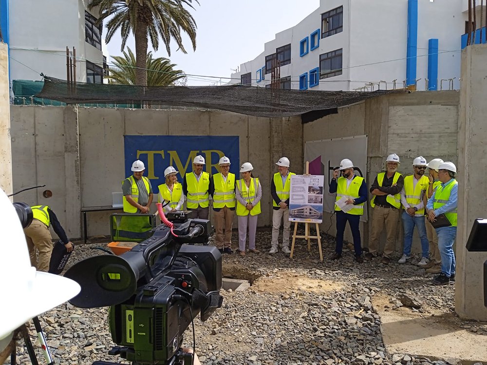 TMR acompaña al Gobierno de Canarias en la colocación de la primera piedra de 77 viviendas protegidas en La Oliva (Fuerteventura)