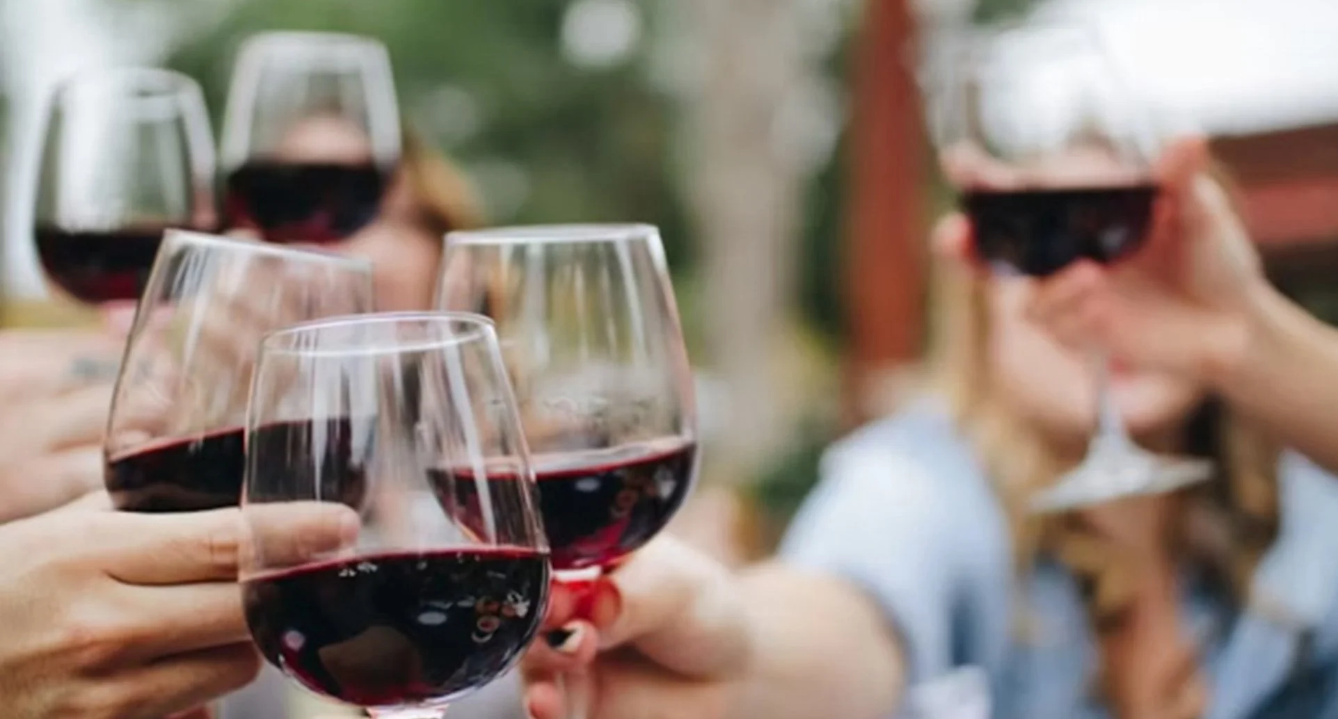 Welcome Spring with a Special Italian Wine Tasting!