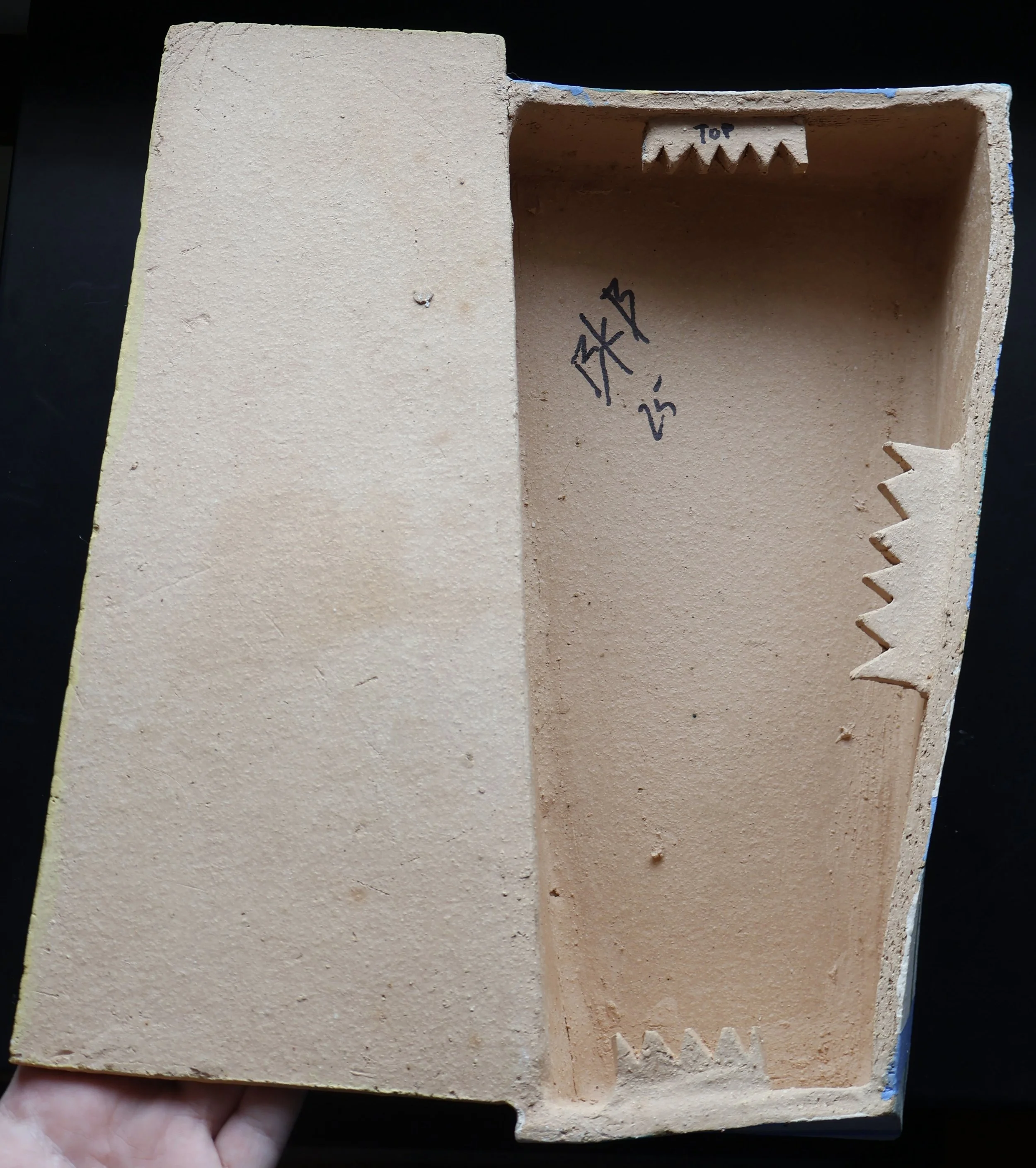 BKB0005 BACK.JPG