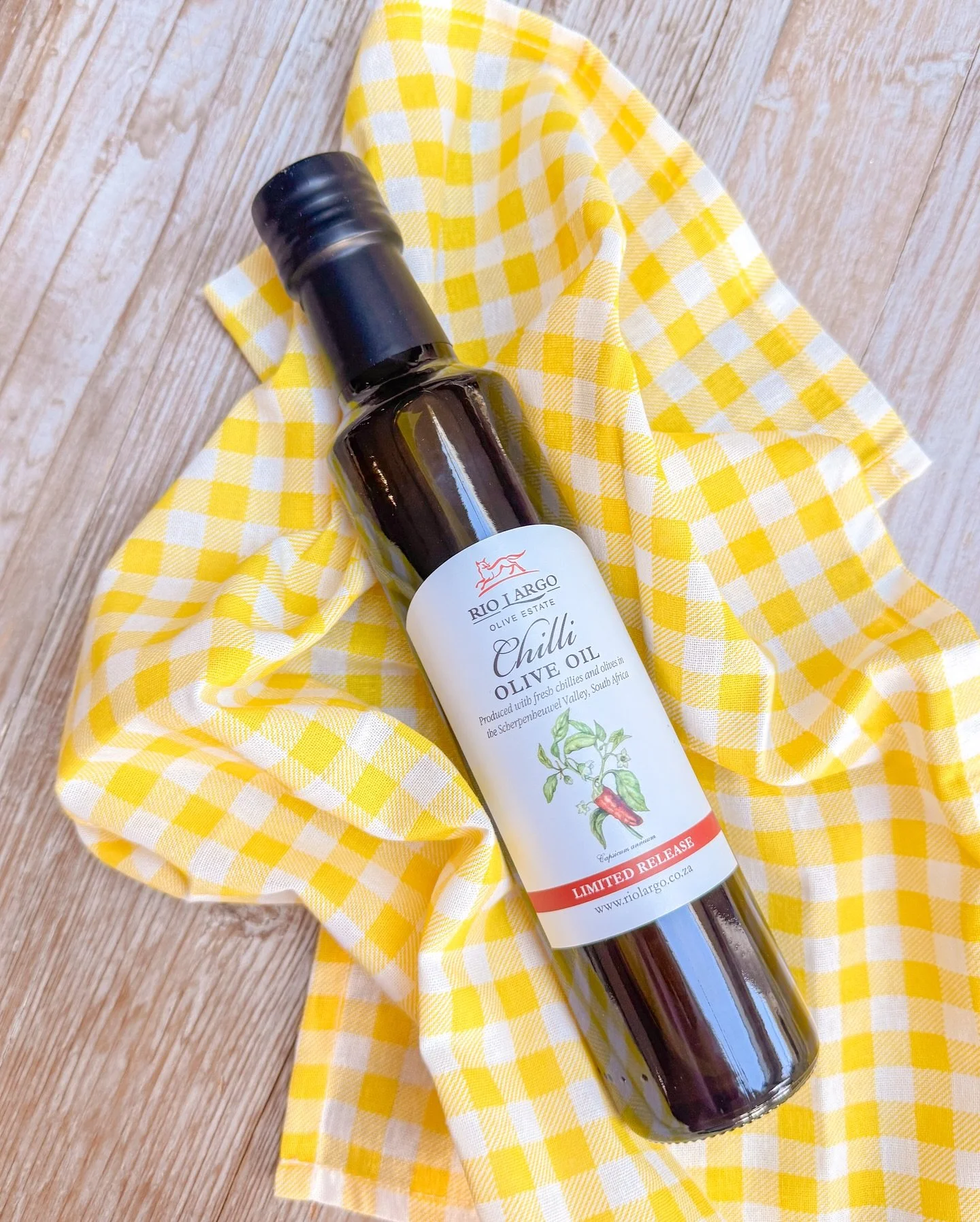 This morning I&rsquo;ve been working on some recipe content for the incredible @riolargooliveestate 

#productofsouthafrica #contentcreation