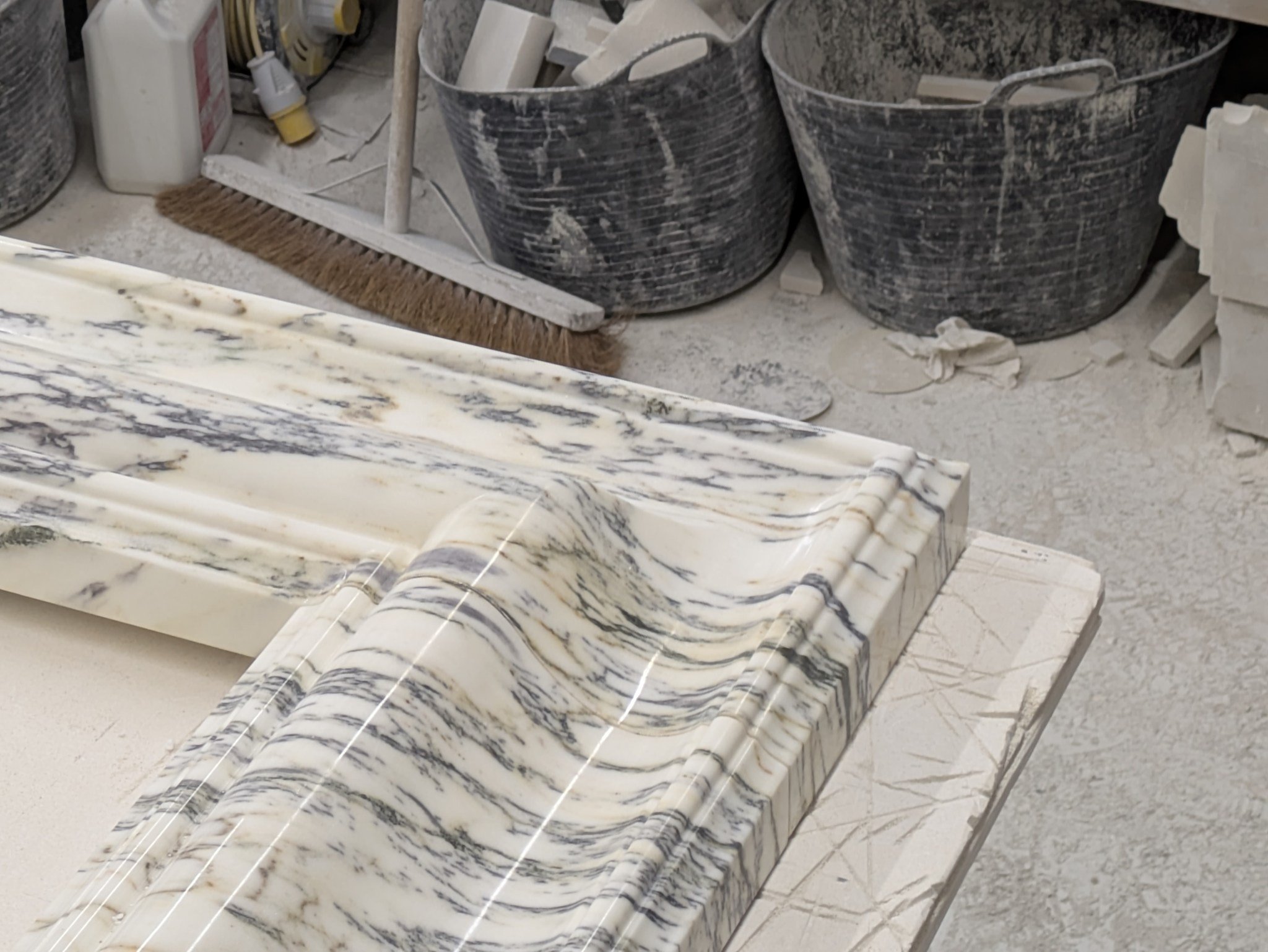 Sneak preview.........

......the finest Italian marble

#marblefireplace🔥 #italianmarble #naturalstone #fireplacedesignideas #interiors #interiordesign #chimneypieceheaven #fireplacemaker⛏⛏⛏