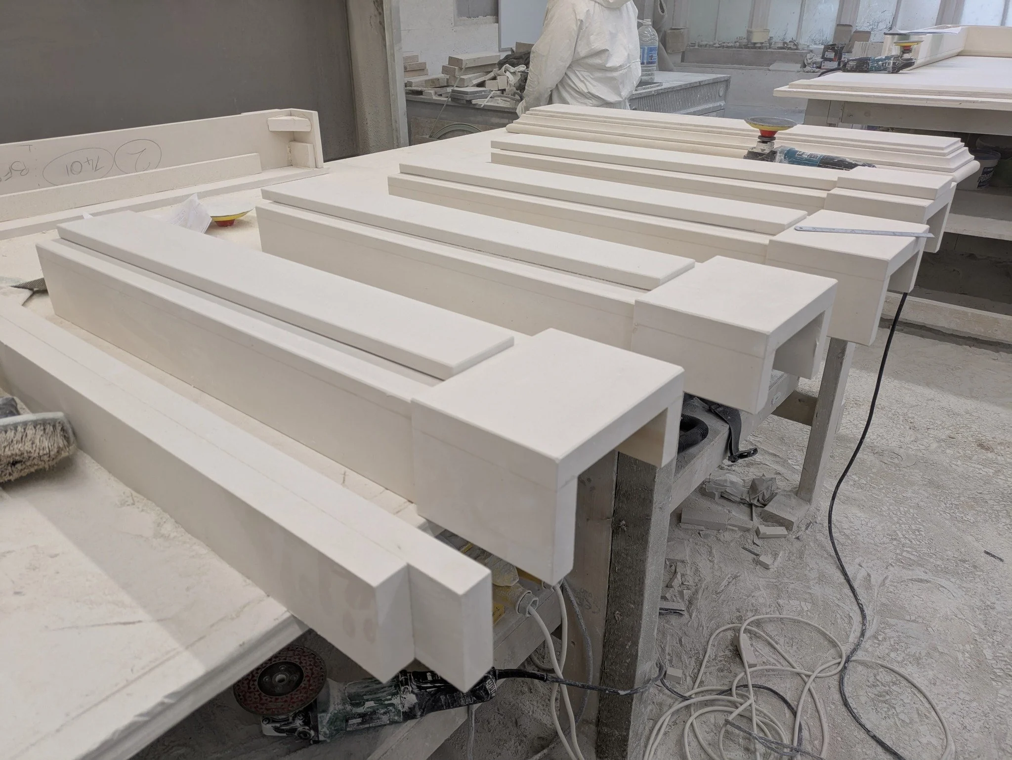 On the bench............

All ready for tomorrow, when these Jambs or legs will be matched up to their headers 

Sussex made...........

#fireplace🔥 #fireplacedesign  #fireplaceideas #stonemasonry #mastermason❤️