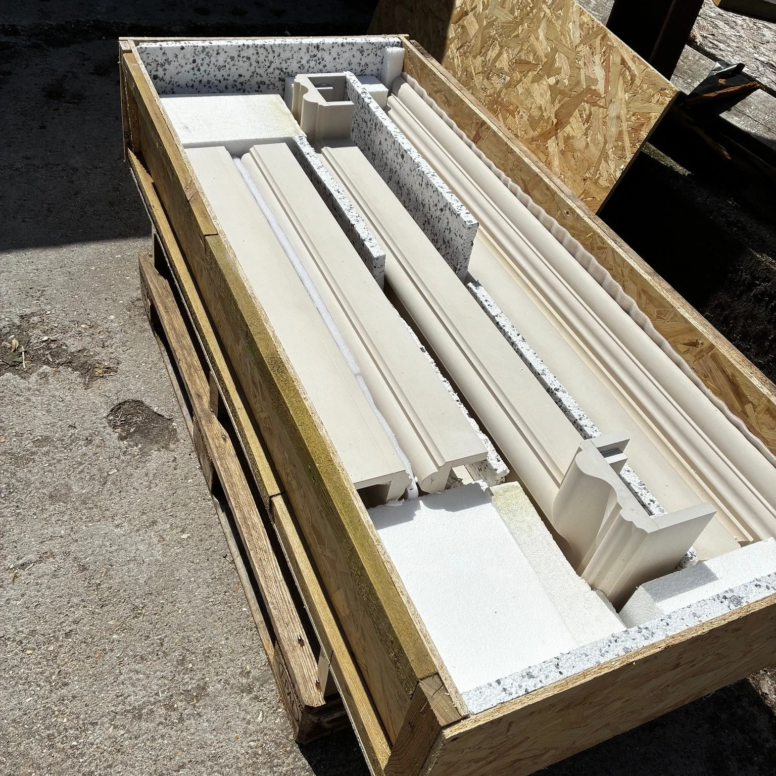 All packed up..........

Ready to be shipped to its new home.........

#fireplace🔥 #fireplacemaker #stonemason