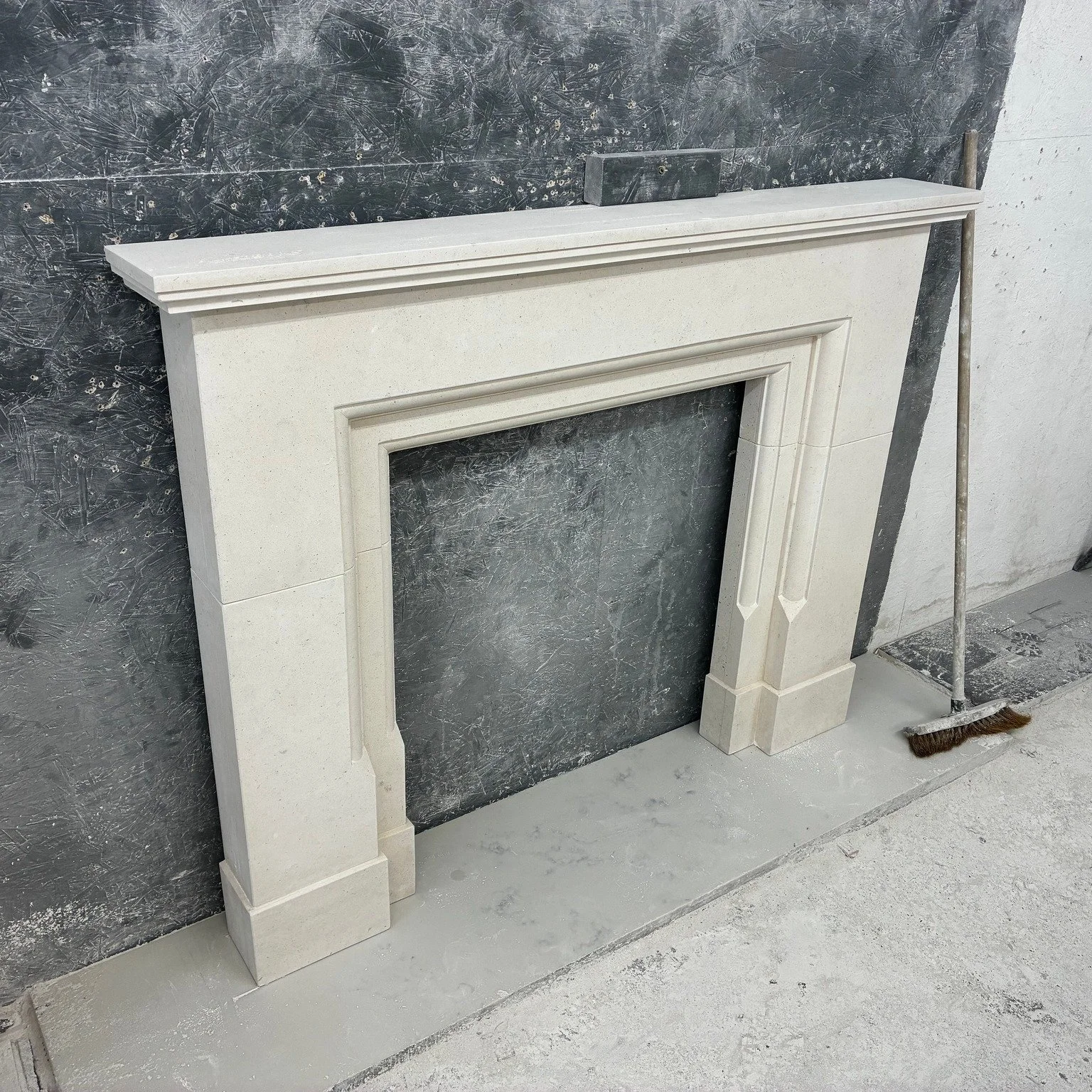Arts &amp; Crafts......

Here's a bespoke Arundel fireplace in Rosal limestone. We love handmaking traditional English style fireplaces in the manner of Morris&amp;Co.

Buy handmade, buy quality, buy local..............

#artsandcraftfireplace🔥#fire