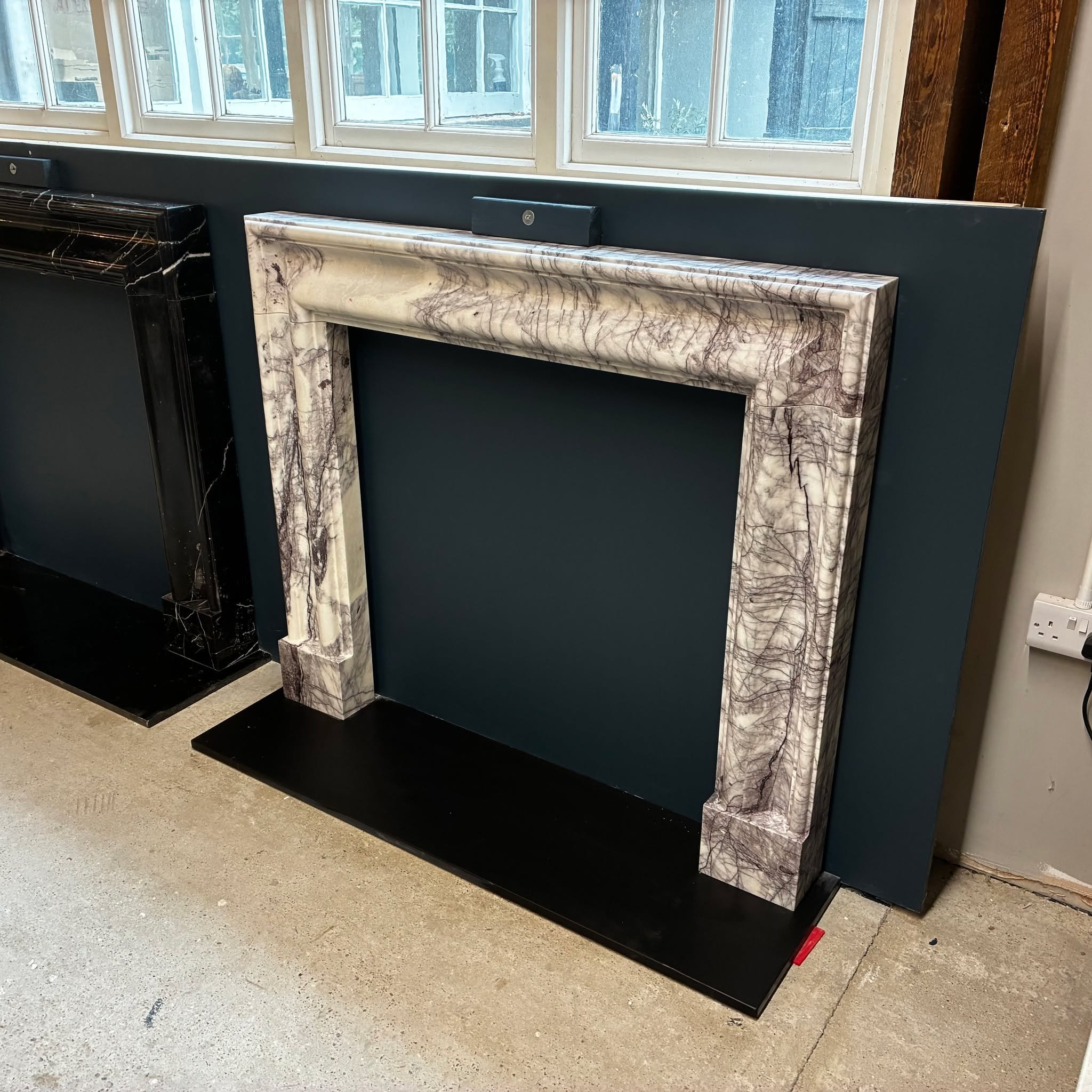 New product drop.........

Limited edition Classic Bolection fireplace in a beautiful Lilac Milas marble.

#marblefireplace #fireplace #bolectionfireplace🔥 #lilacmarble #limitedaddition #interiors🏠