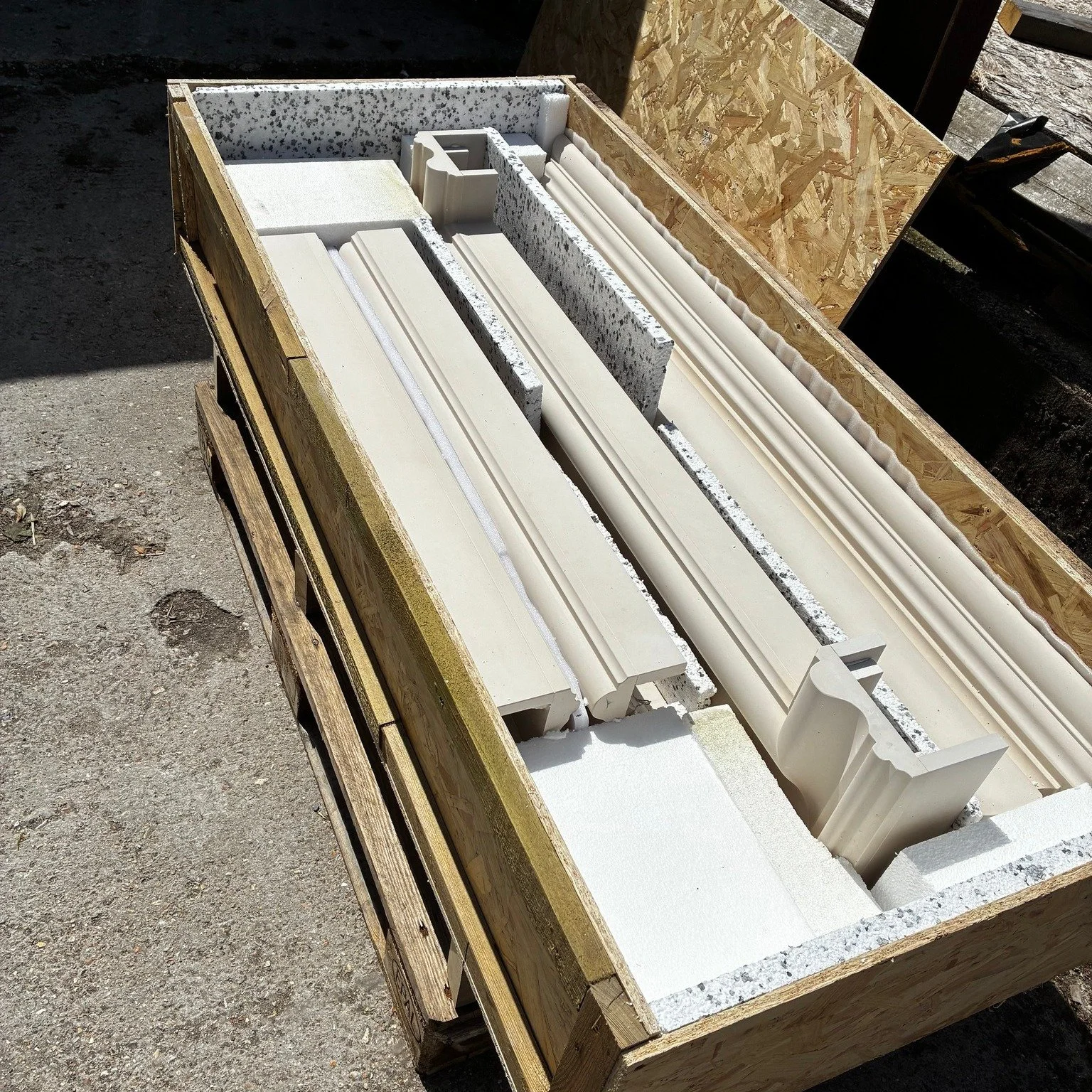All packed up..........

Another one of our beautiful handcrafted fireplaces, all packed up and ready to start its journey to its new home in France......

#fireplace🔥 #fireplacemaker⛏ #limestonefireplace🔥🔥🔥 #offtofrance🇫🇷 #export