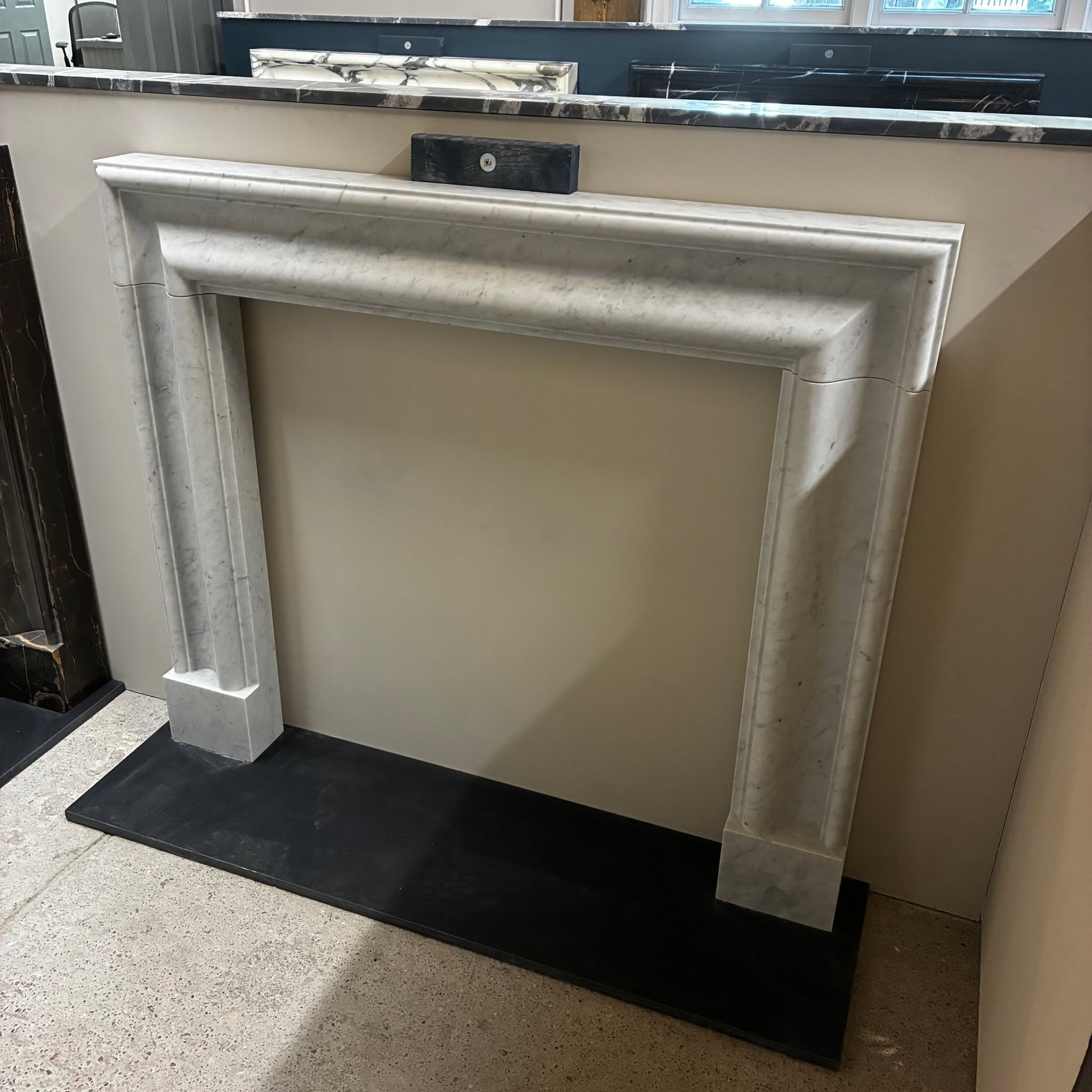The Sun's still shinning..........

Looking lovely in the late afternoon  sunlight. Our ever popular Classic Bolection in Aegean limestone.

Wouldn't it look great in your home...........

#fireplace #bolectionfireplace #stonefireplace #Fireplace #in