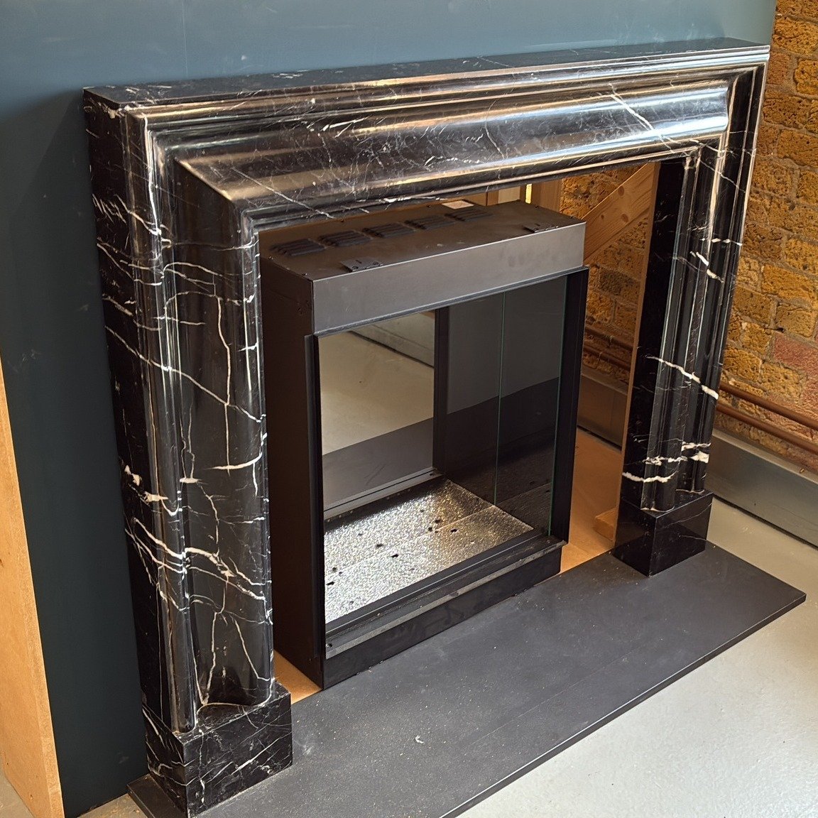 Work in progress...........

Classic Stone bolection fireplace in a stunning Nero Marquina marble......

#marblefireplace🔥 #fireplace🔥 #naturalmarble #bolectionfireplace⛏ #interiors #interiordesign🏠 #bythefireside☕️