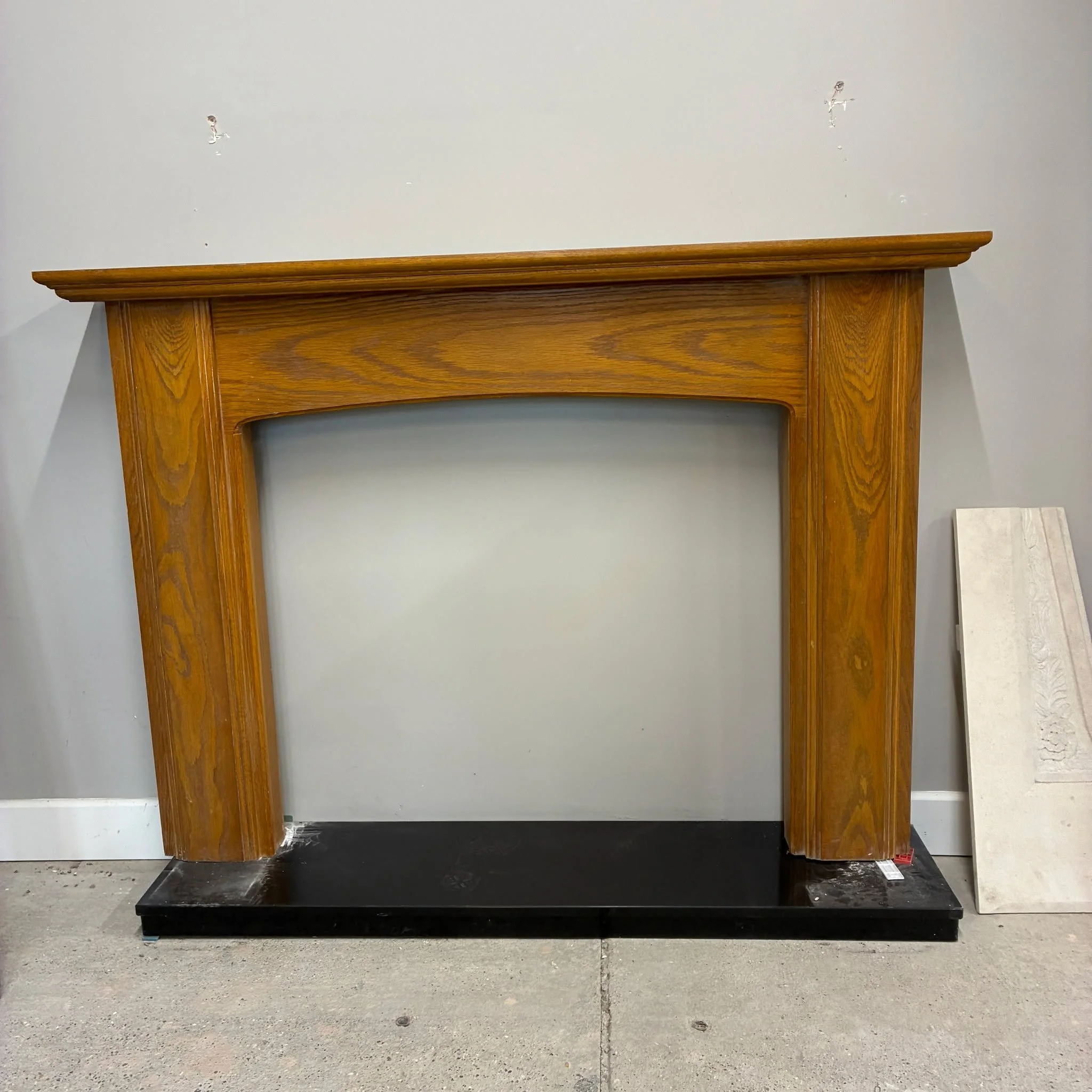 SALE TIME 3........

To make way for some new displays in our Arundel showroom, we need to clear a few ex-display fireplaces at unbeatable prices.........

Next up, something in timber, The Cole fireplace in oak.

WAS &pound;2980.00 / SAVE 66% / NOW 