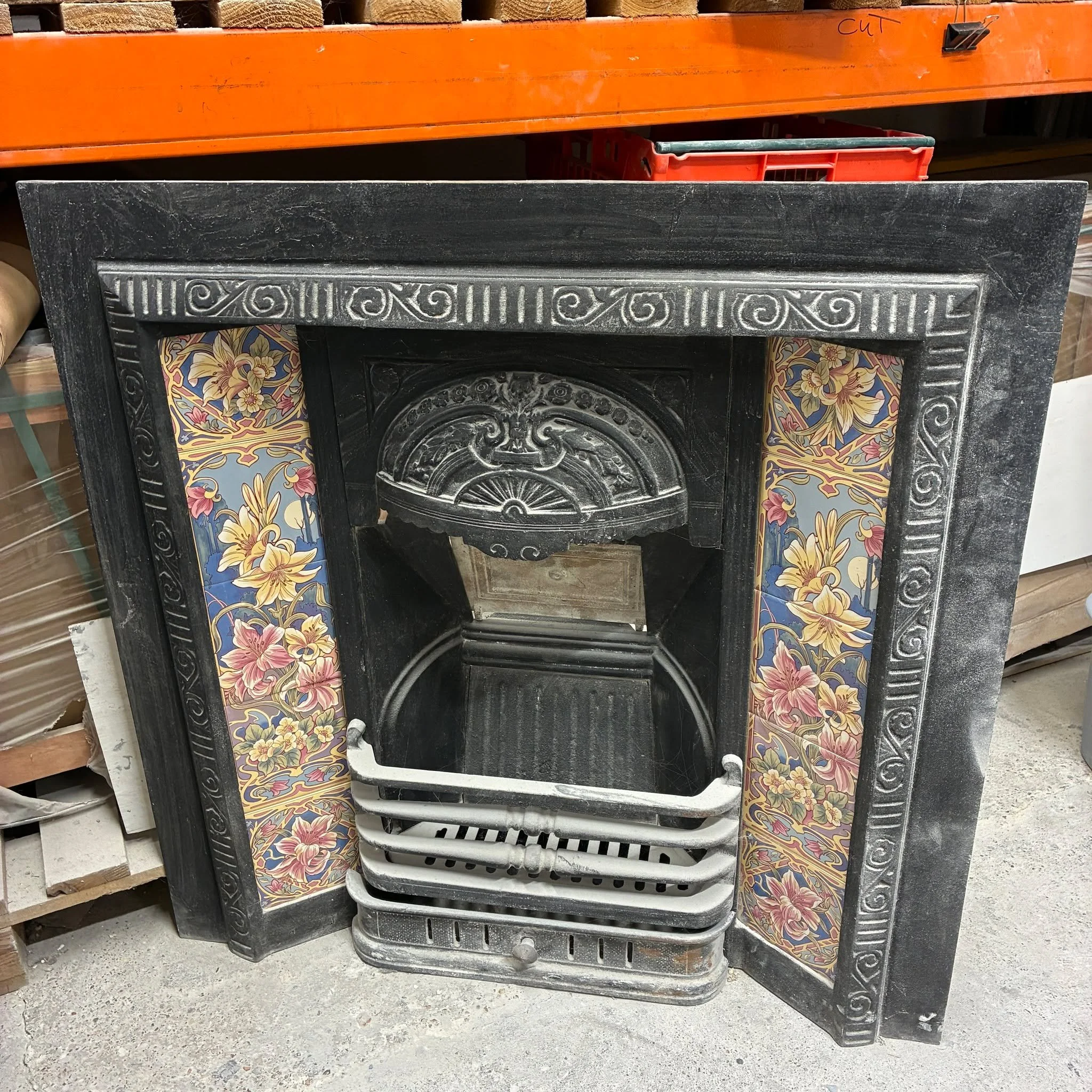 SALE TIME 6........

To make way for some new displays in our Arundel showroom, we need to clear a few ex-display fireplaces at unbeatable prices.........

Here's a nice reclaimed 37"x37" cast iron fireplace insert with some beautiful tiles