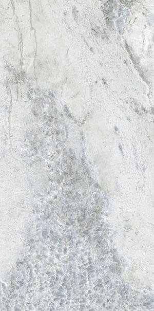 UCR6L3006093.jpg