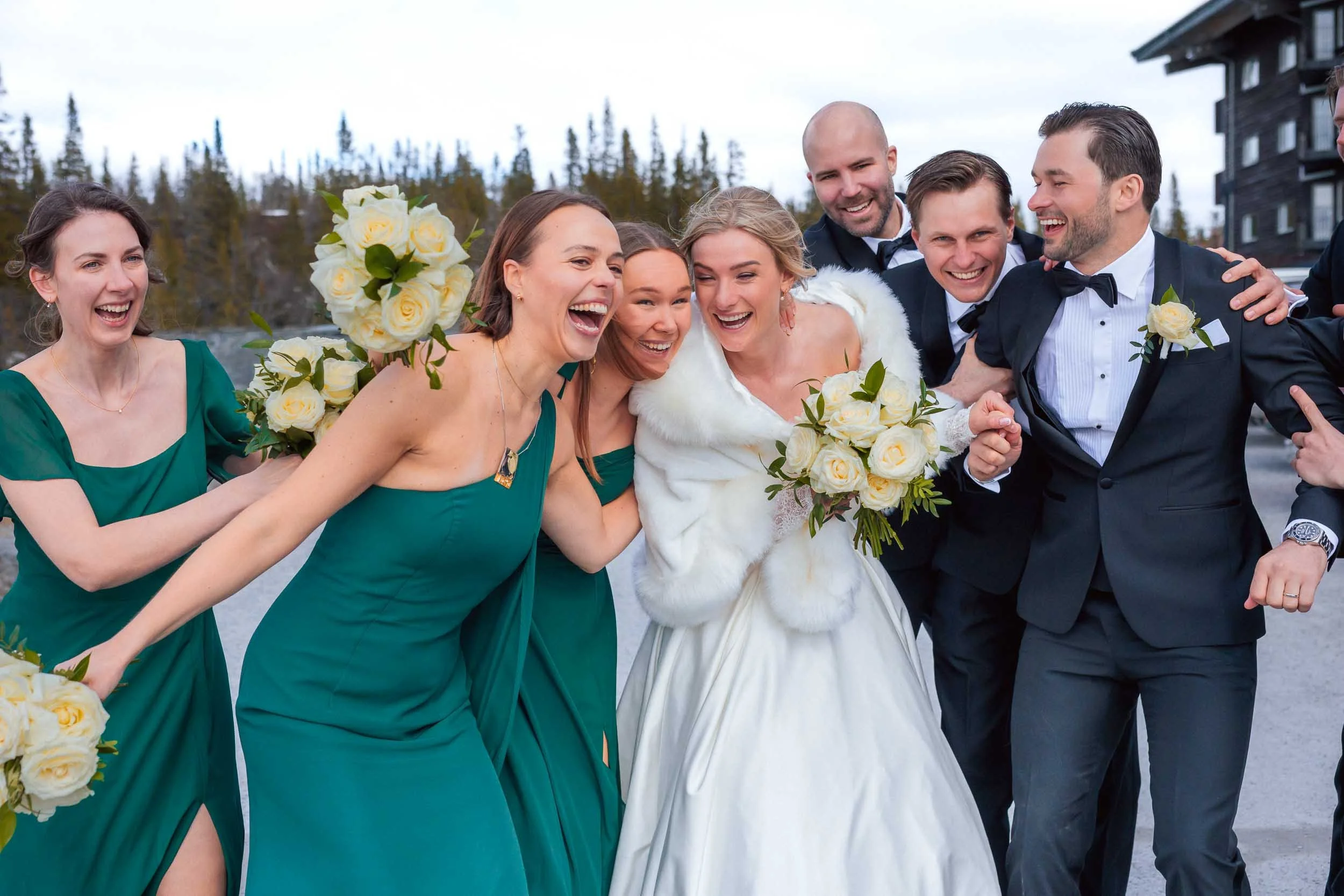 Bröllopsfotografering – så får ni naturliga bilder