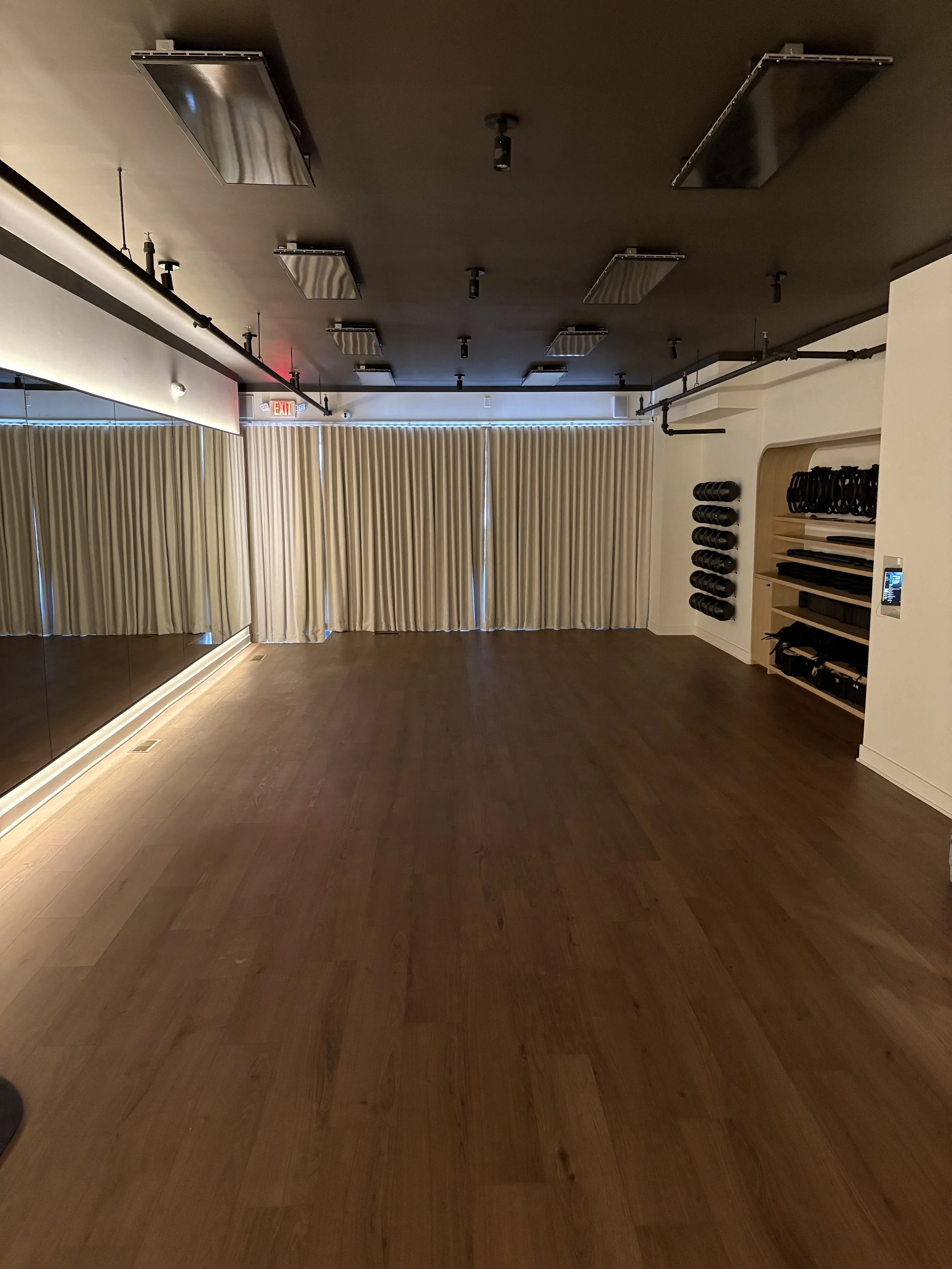 Leveaux - Amy Feeney(1).jpg