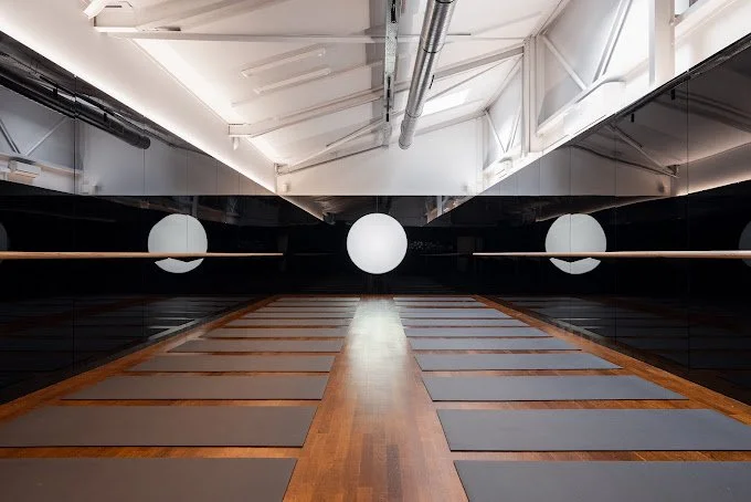 The Sunset Room featuring a sun installation at Sala Studio