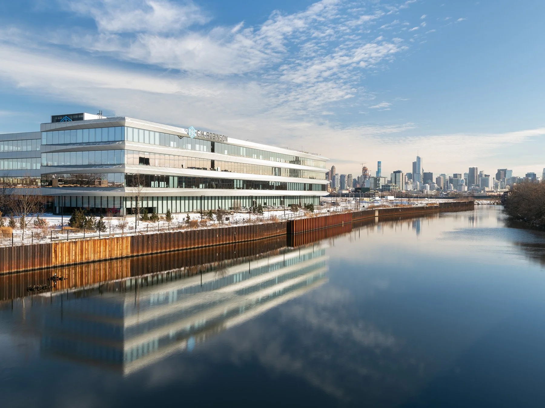 C.H. Robinson Midwest Headquarters — Skidmore, Owings & Merrill — Chicago IL