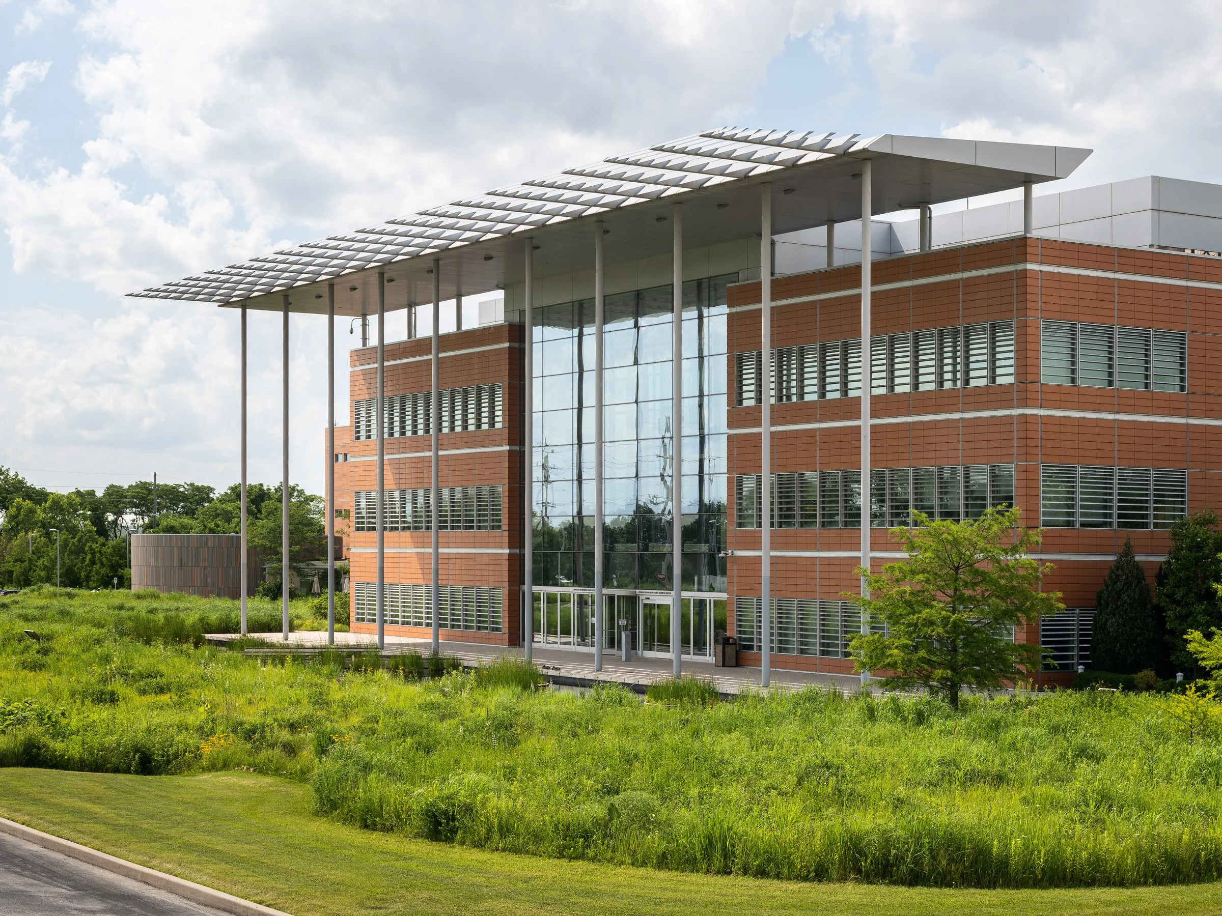 Donald Danforth Plant Science Center terra-cotta south elevation and atrium by Nicholas Grimshaw & Partners, Creve Coeur Missouri - architectural photographer St. Louis