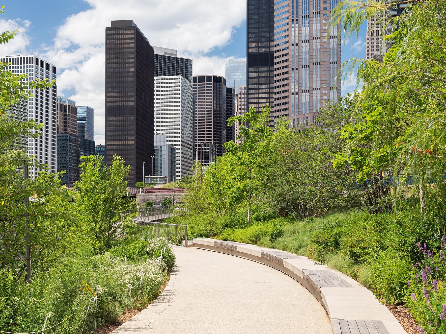 Southbank Riverwalk — Hoerr Schaudt — Chicago IL
