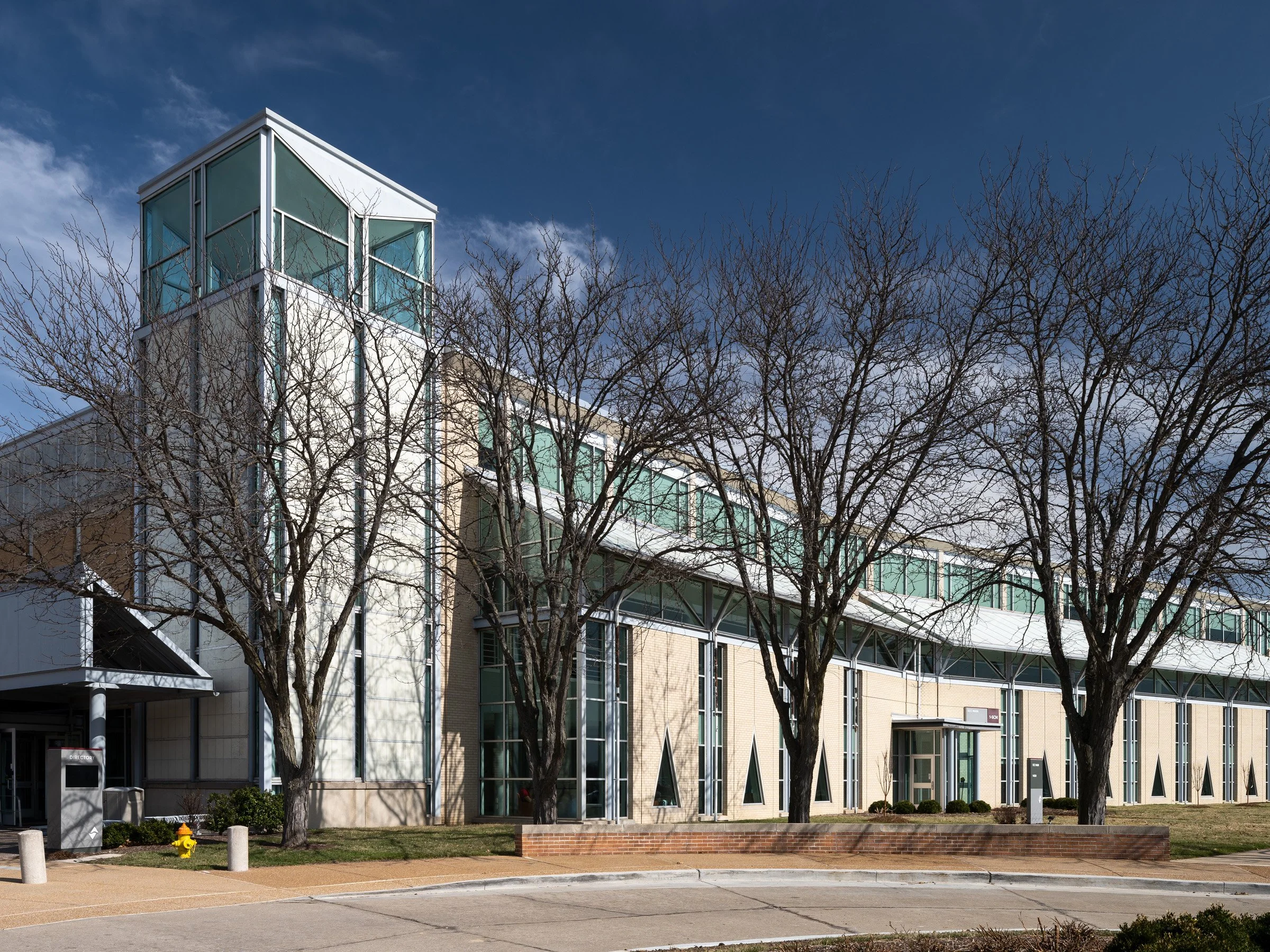 St. Charles County Community College brick campus with central entry plaza by Cannon Pearce Turner Nikolajevich, Cottleville Missouri - architectural photographer St. Louis