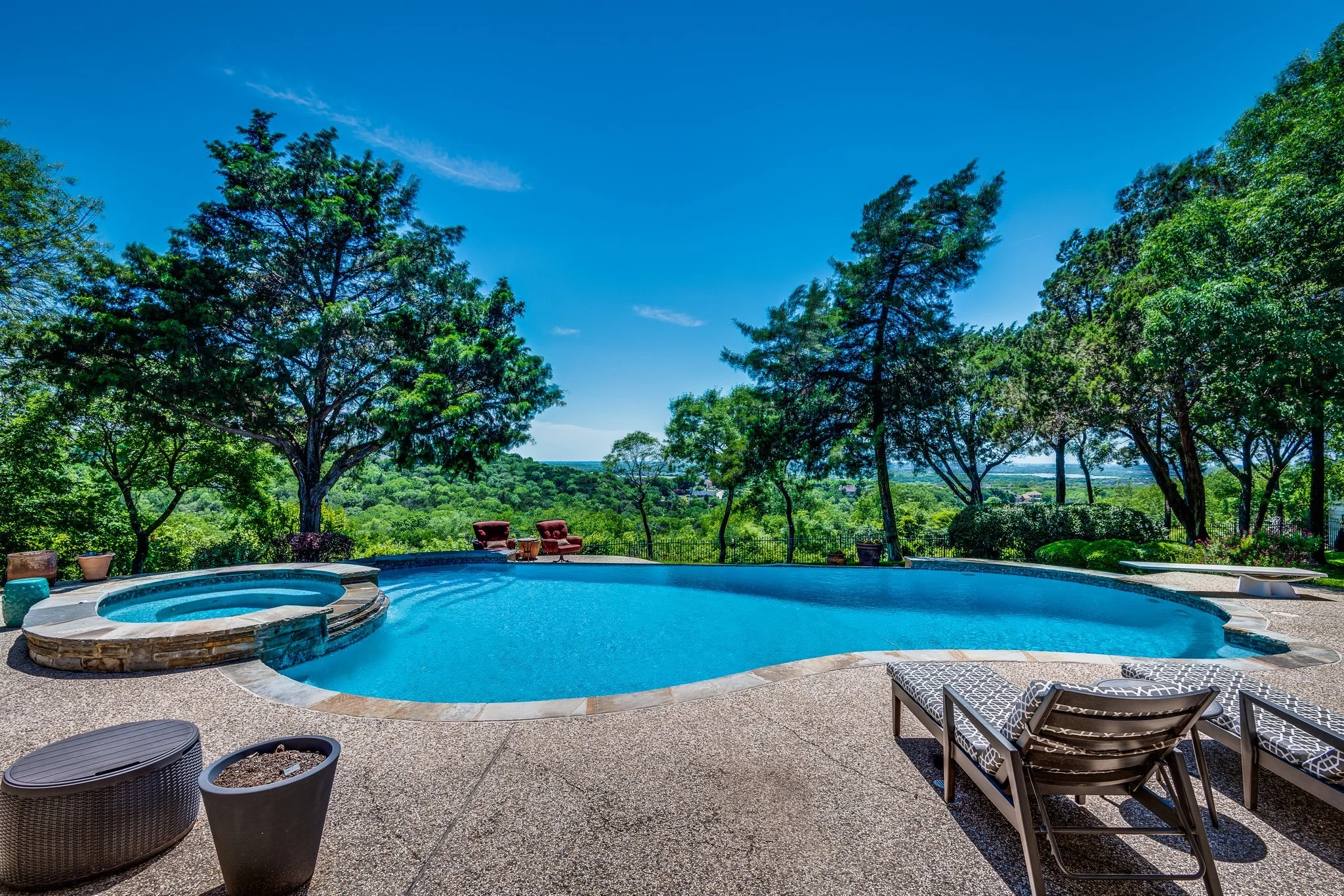 041-842BluffRidgeDrive-CedarHill-TX-75104-SMALL.jpg