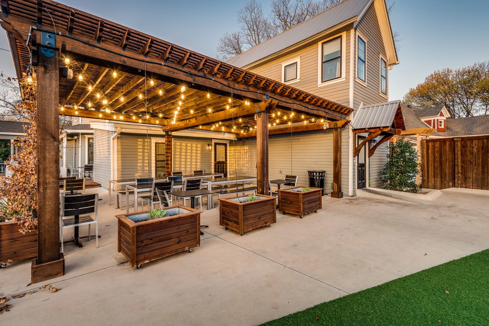 039-230WestBeltLineRoad-CedarHill-TX-75104-SMALL.jpg