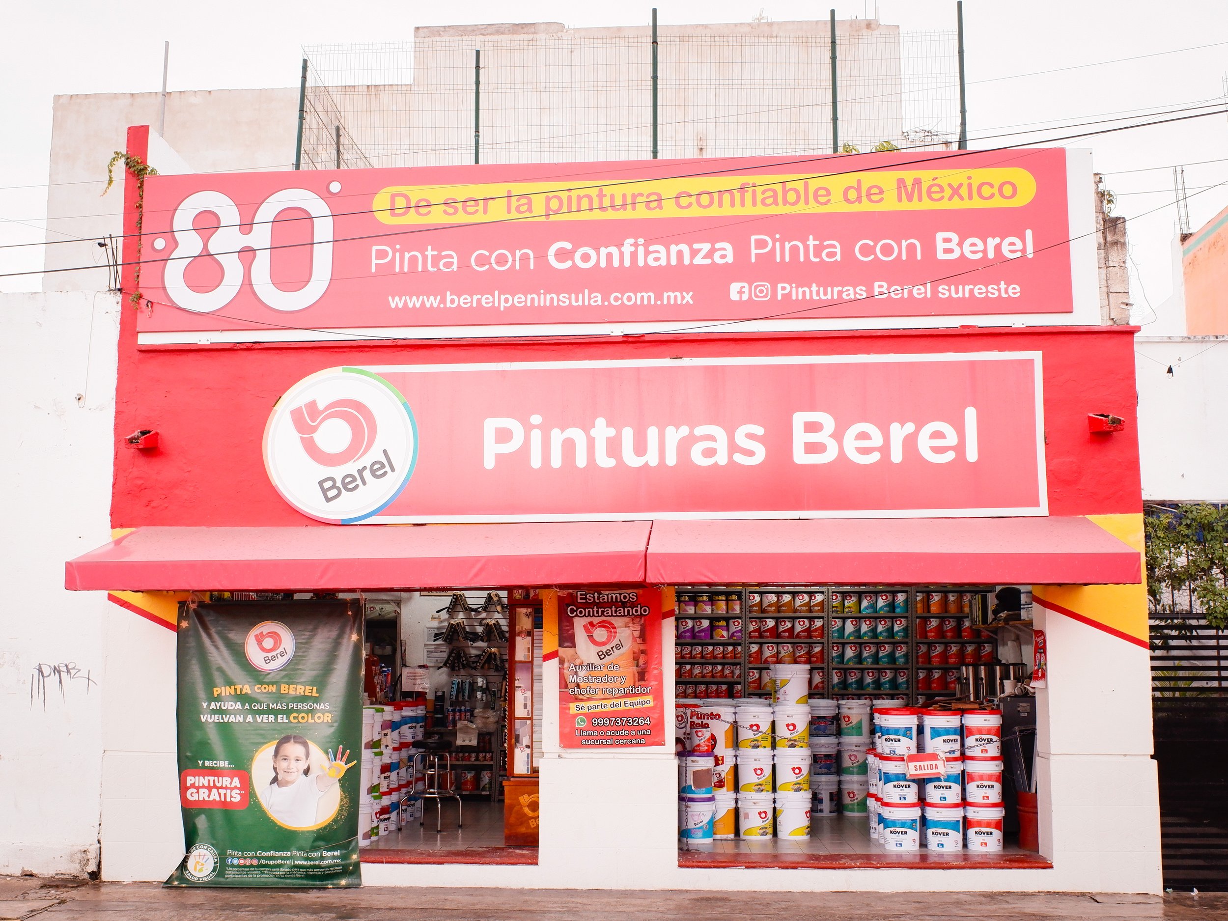 At the Paint Store | Mexico Street
