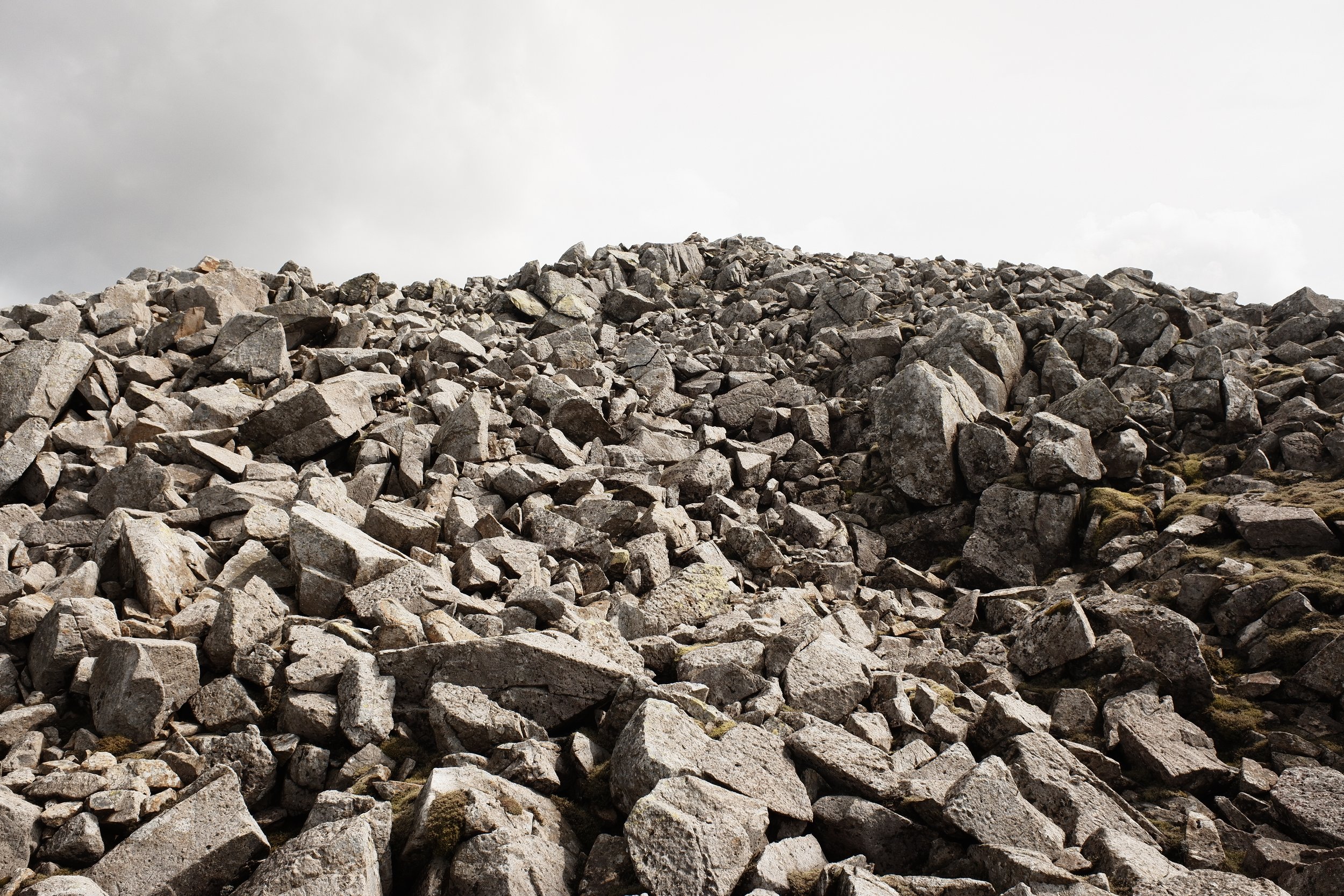   Endless Summit Stones  | Great End 
