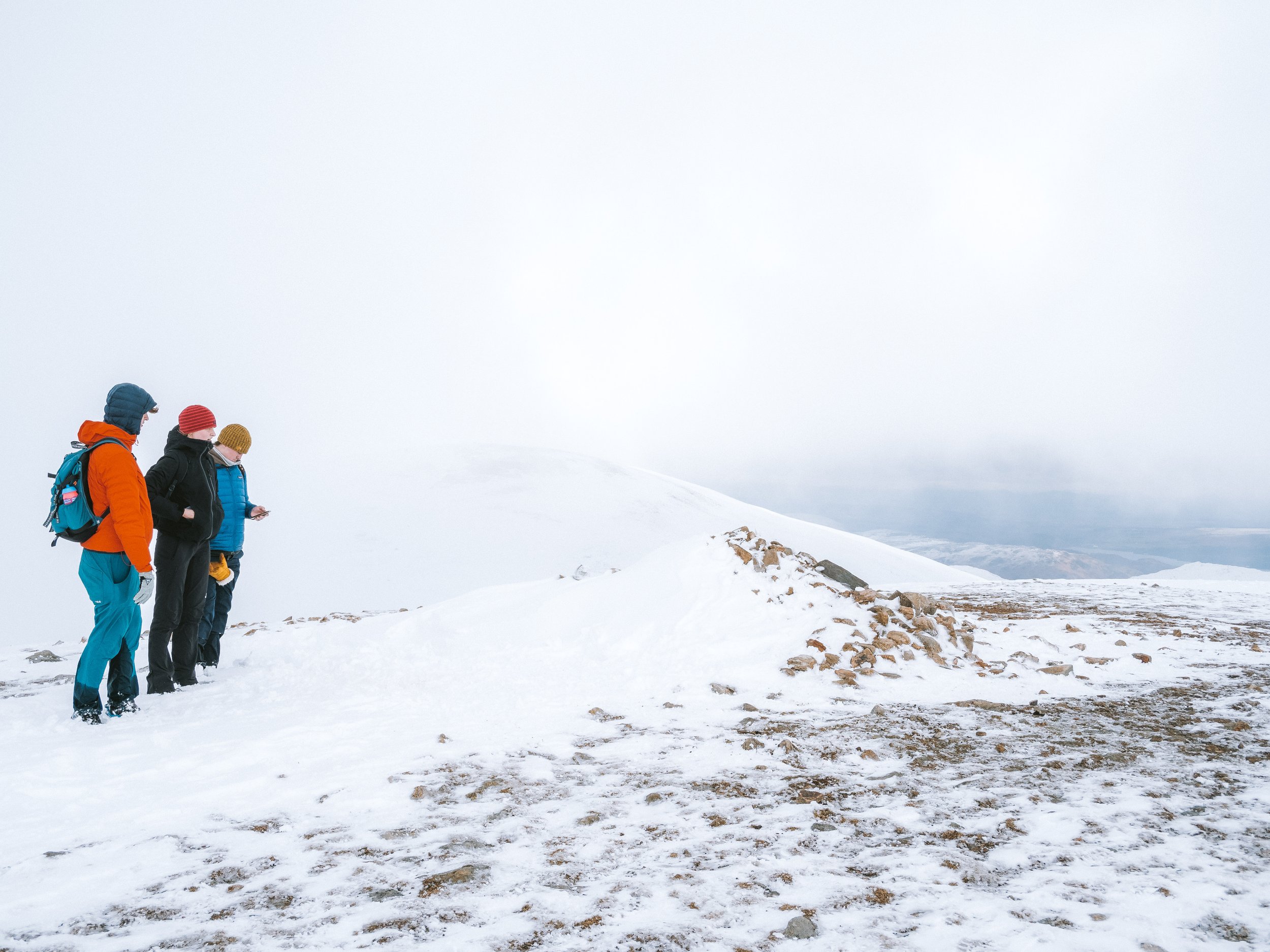 Summit Checked Off | White Side