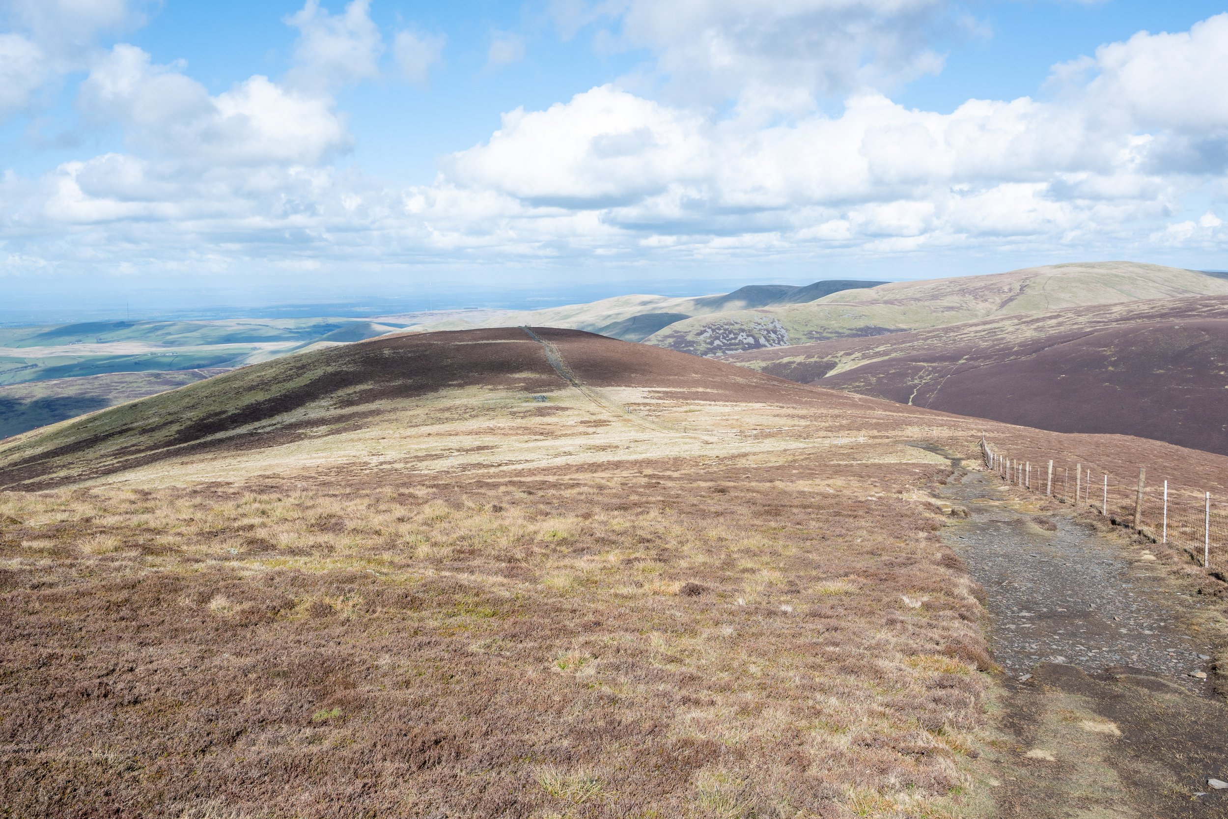 Follow the Fence to the Summit | Bakestall