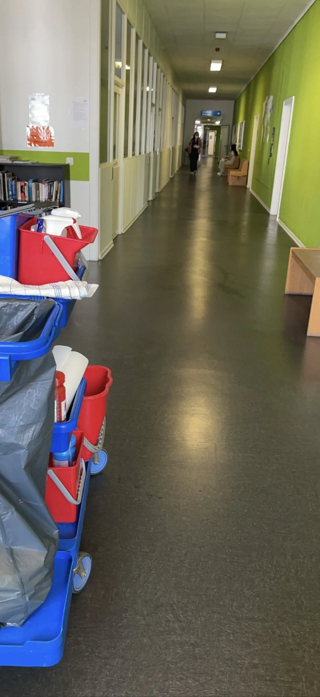 Professionelle Reinigung von Kitas und Schulen
