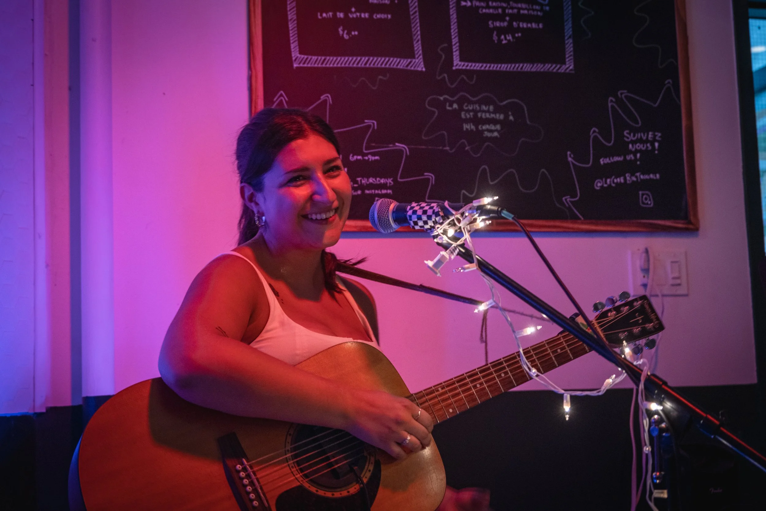 Performing a solo set in the Plateau