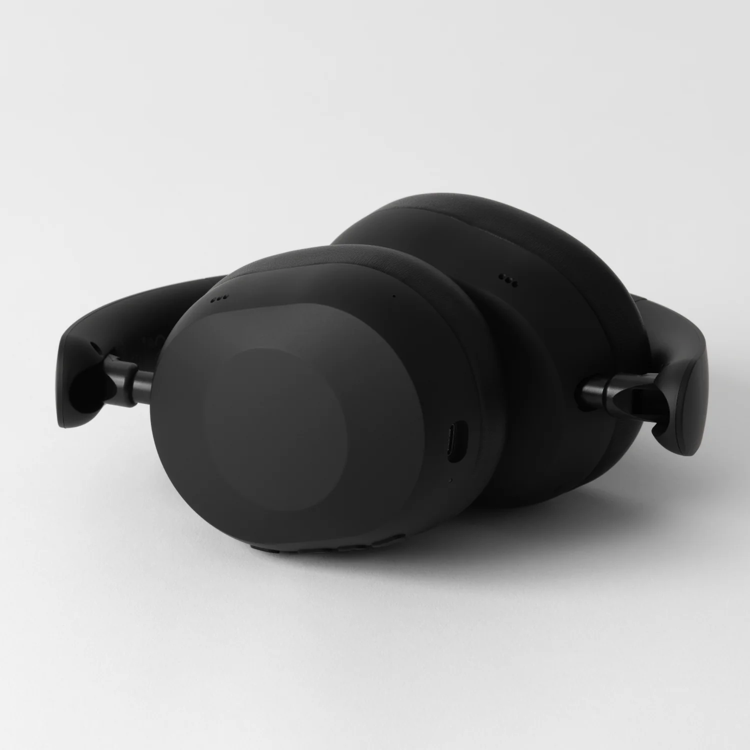Final_UX1000_blk(folded).png