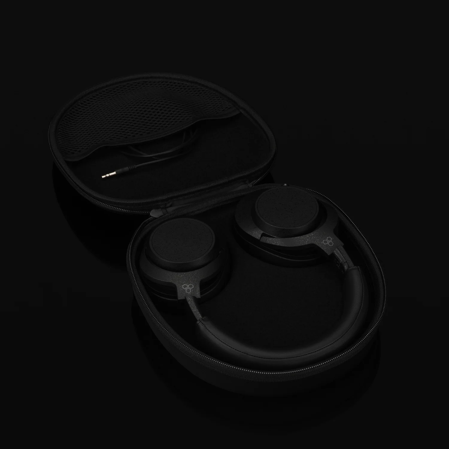Final_UX5000(blk_case).png