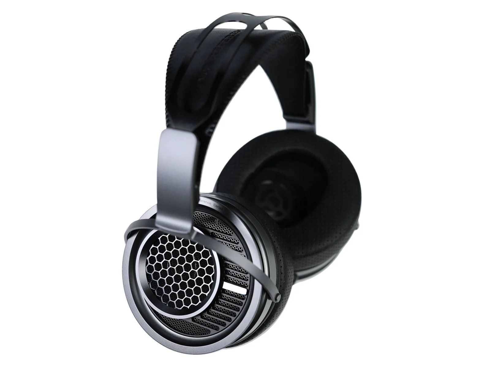 Aune_AR9000(tilt).jpg