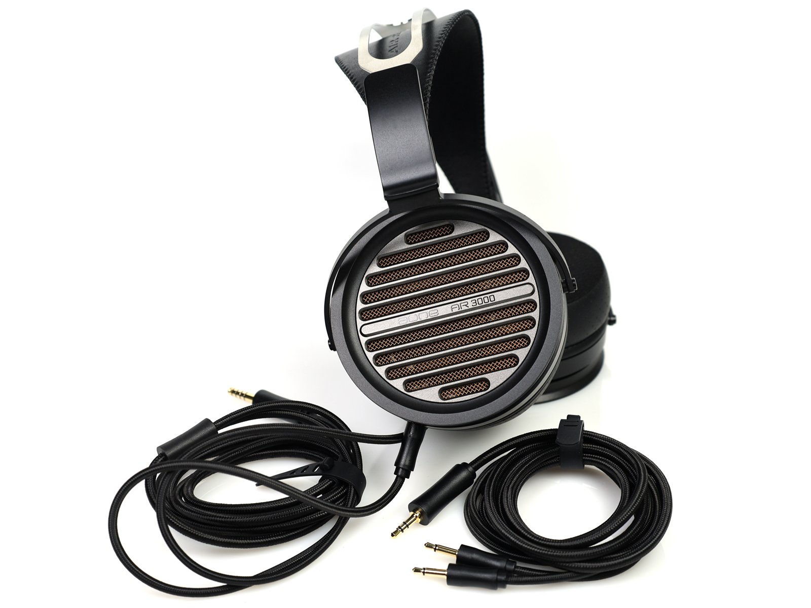 Aune-AR3000(cables).jpg