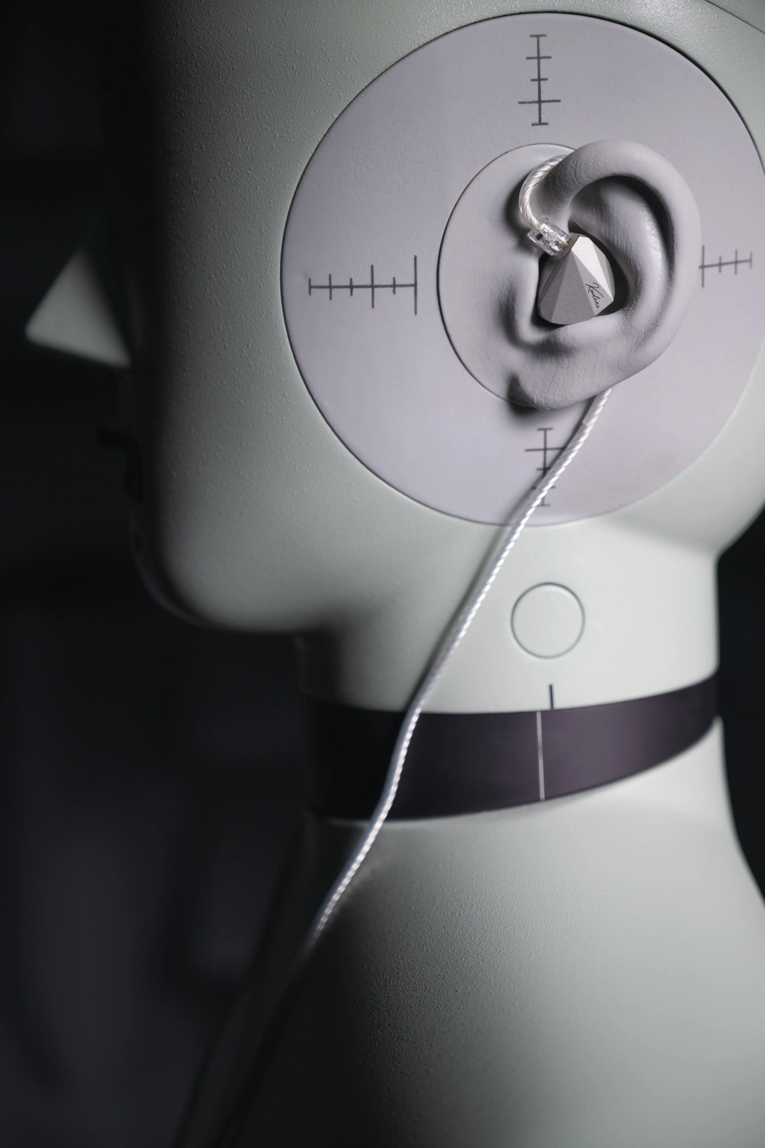 Moondrop Kadenz In-Ear Monitor — Earphone & Headphone Specialty