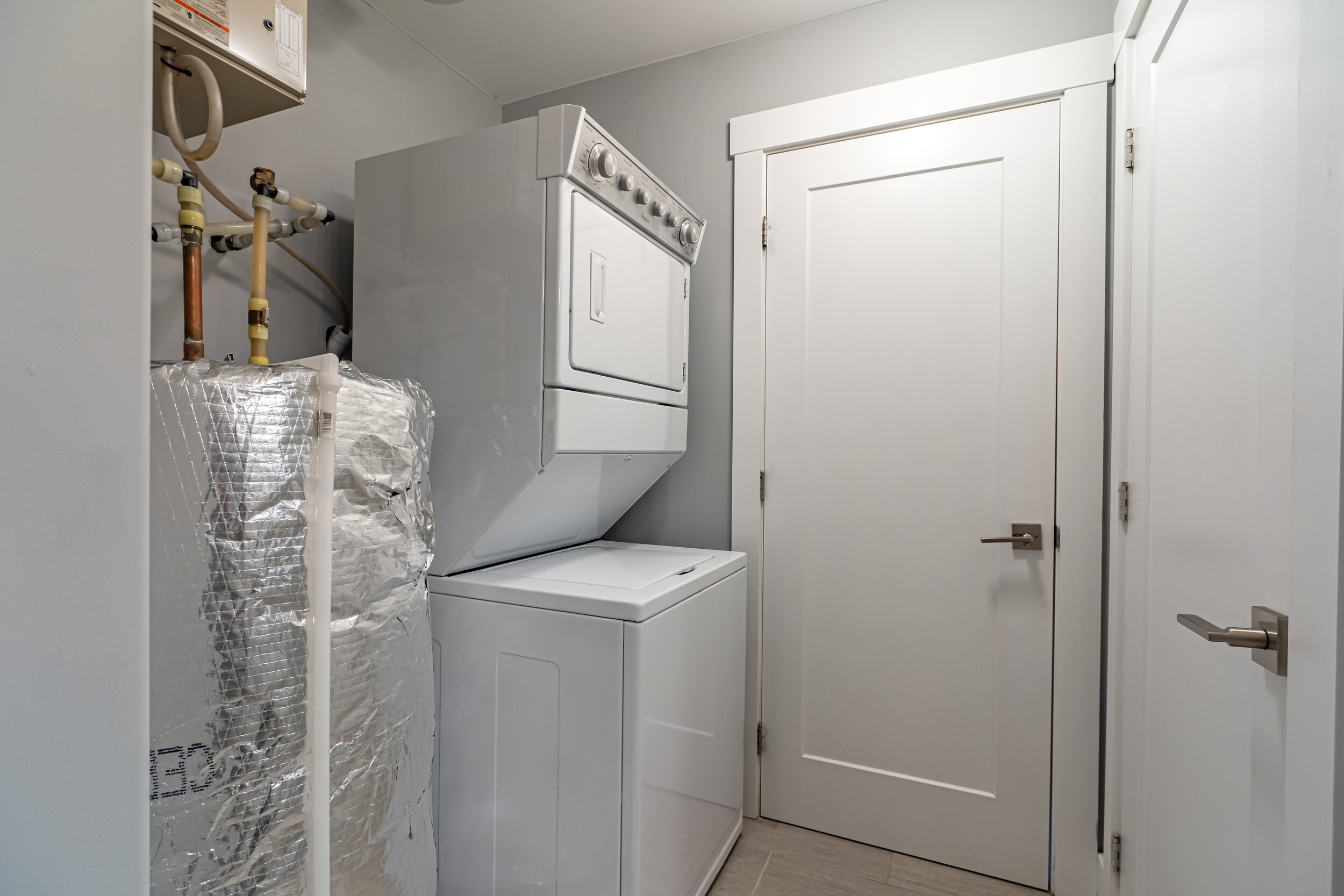 MRC09431-HDR.jpg