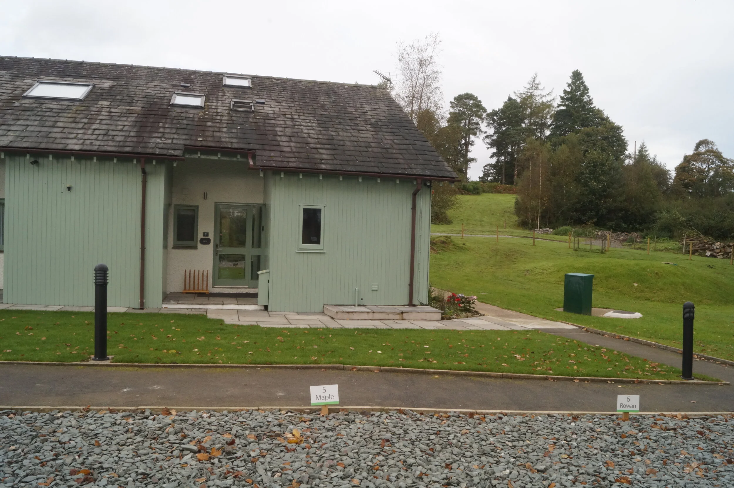 Yew Cottage - Sleeps 7