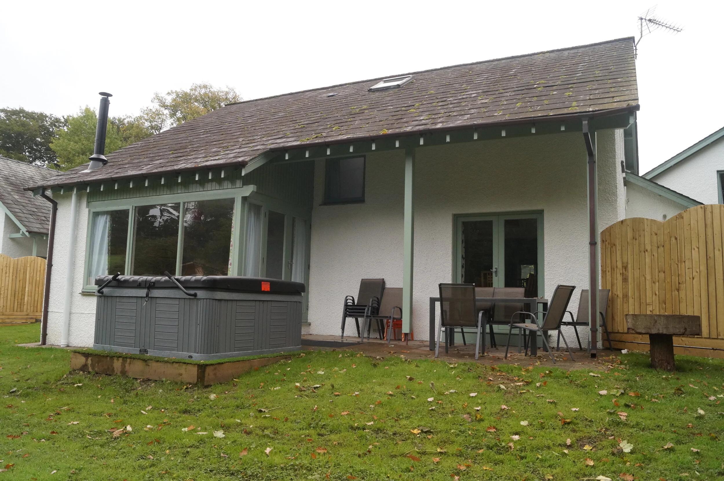 Elm Cottage - Sleeps 10
