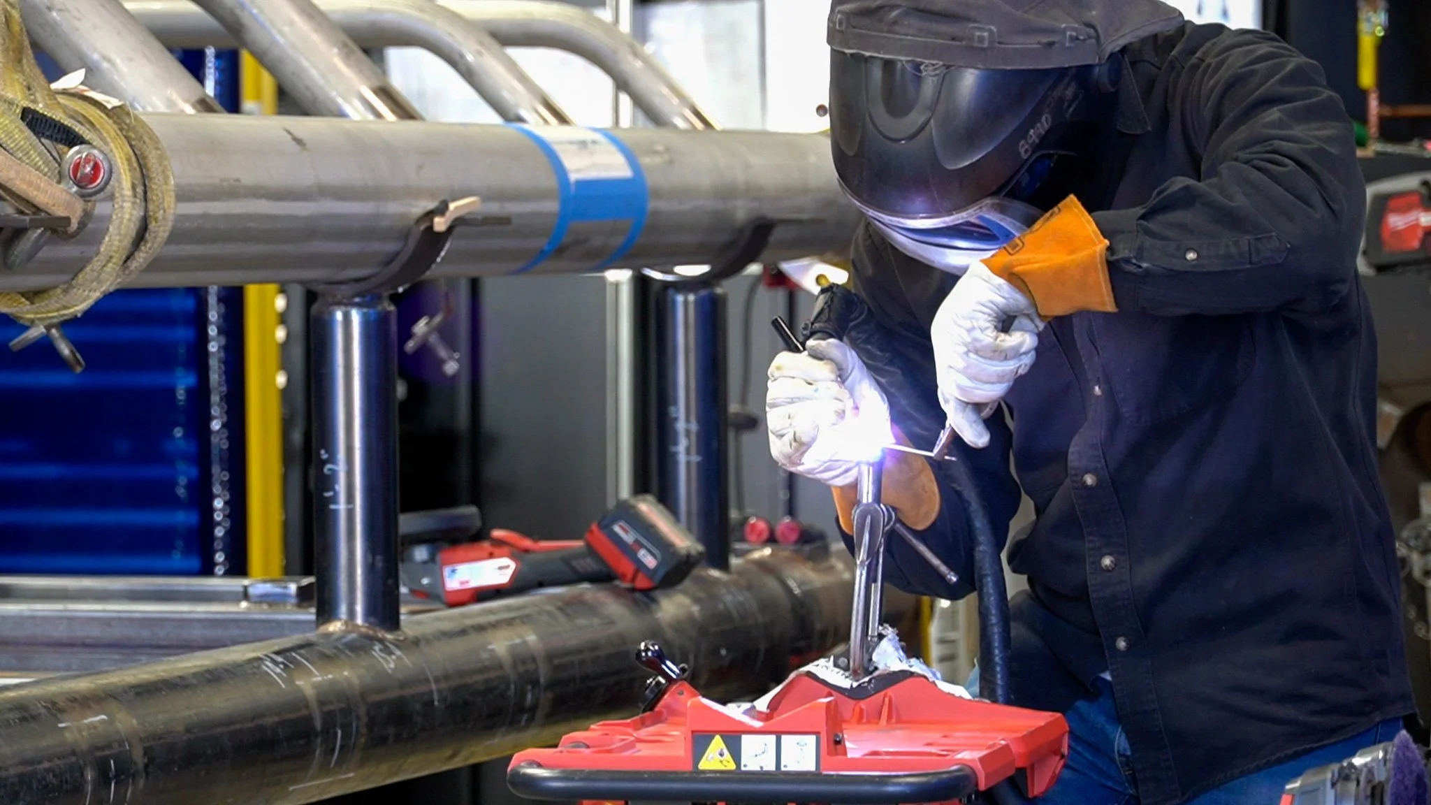 Sequence 01.00_00_12_27.Still002-2.jpg