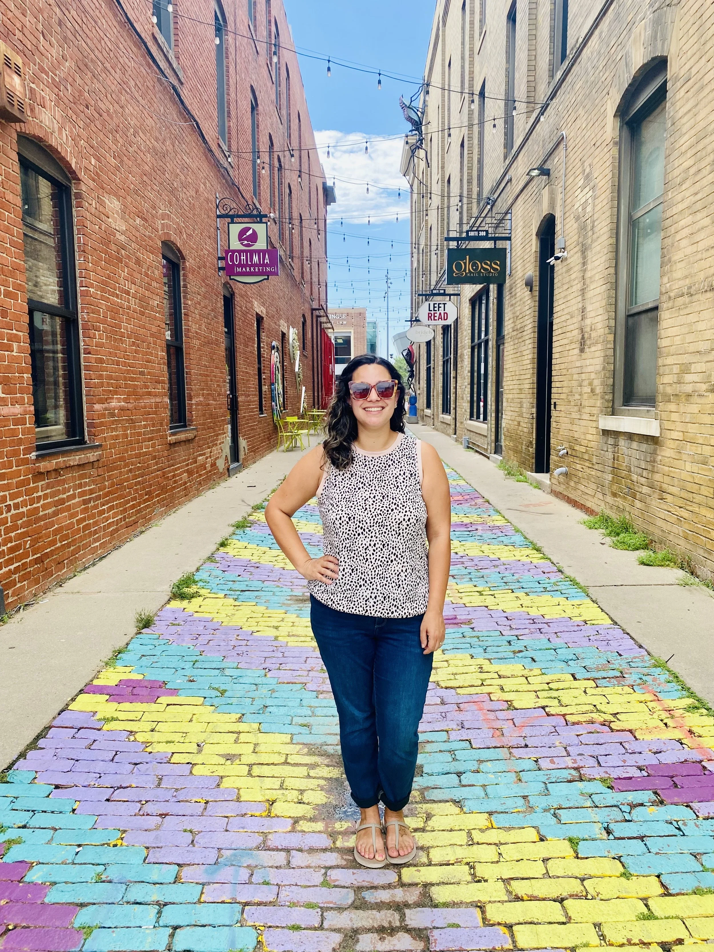 gallery alley.jpg